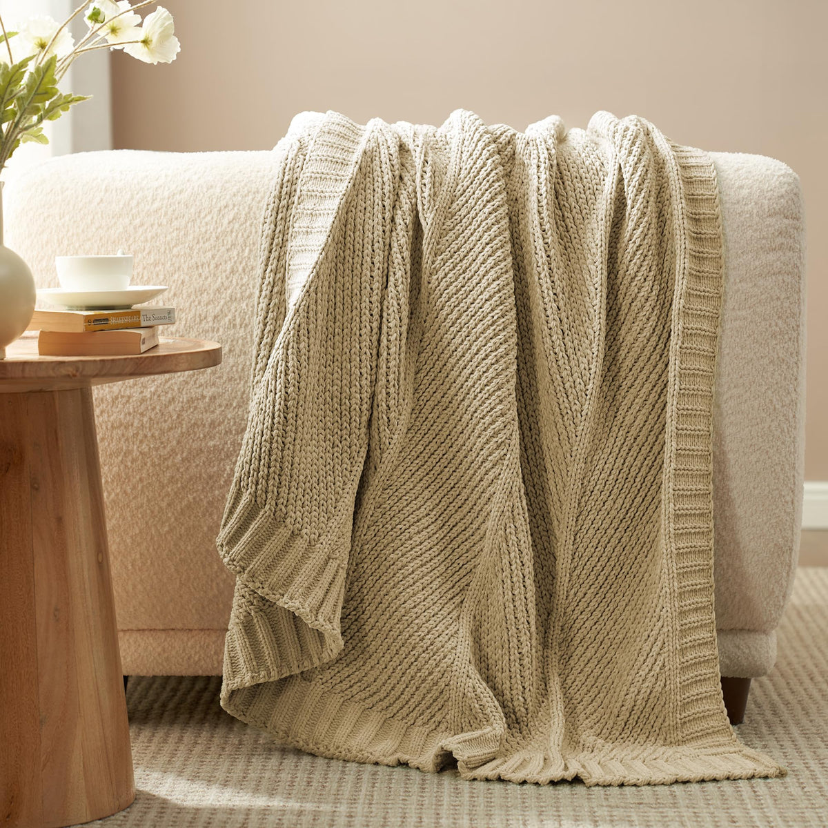 Am  Lie Home Cable Knit Throw Blanket, Chenille Knitted Chunky Throw Non-Shedding Chevron Texture, Decorative Farmhouse Cozy Bla