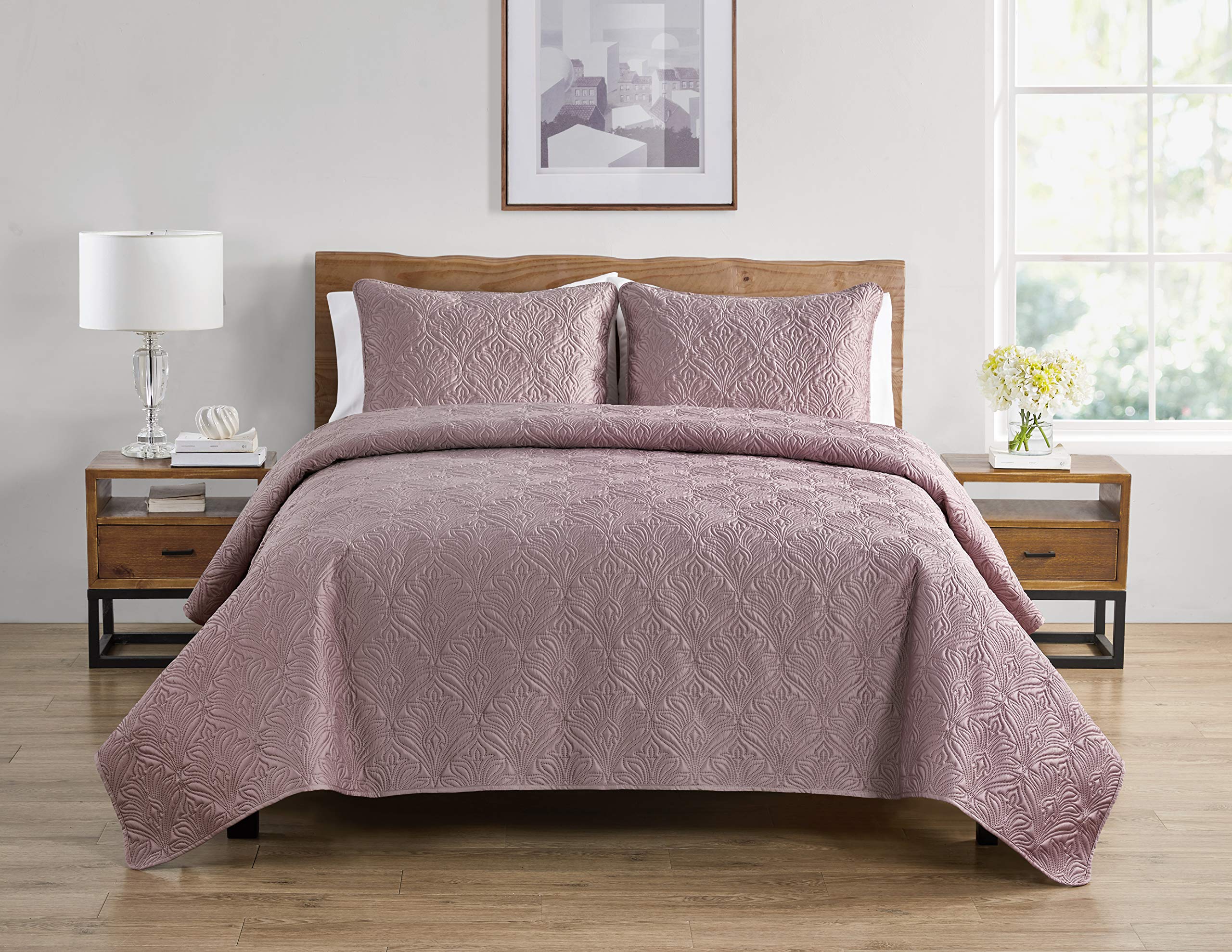 Tahari Home - Full Quilt Set, 3-[Piece Bedding with Matching Shams, Stylish Room Decor (Wendy Rose, Full/Queen)