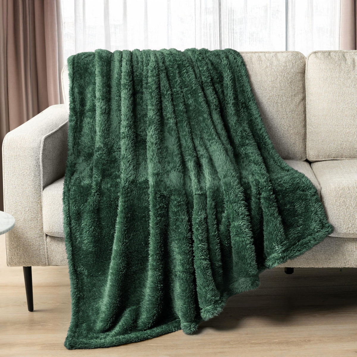 Pavilia Sherpa Throw Blanket For Couch Sofa, Emerald Green Fluffy Warm Plush Blanket For Twin Bed, Cozy Super Soft Lightweight T