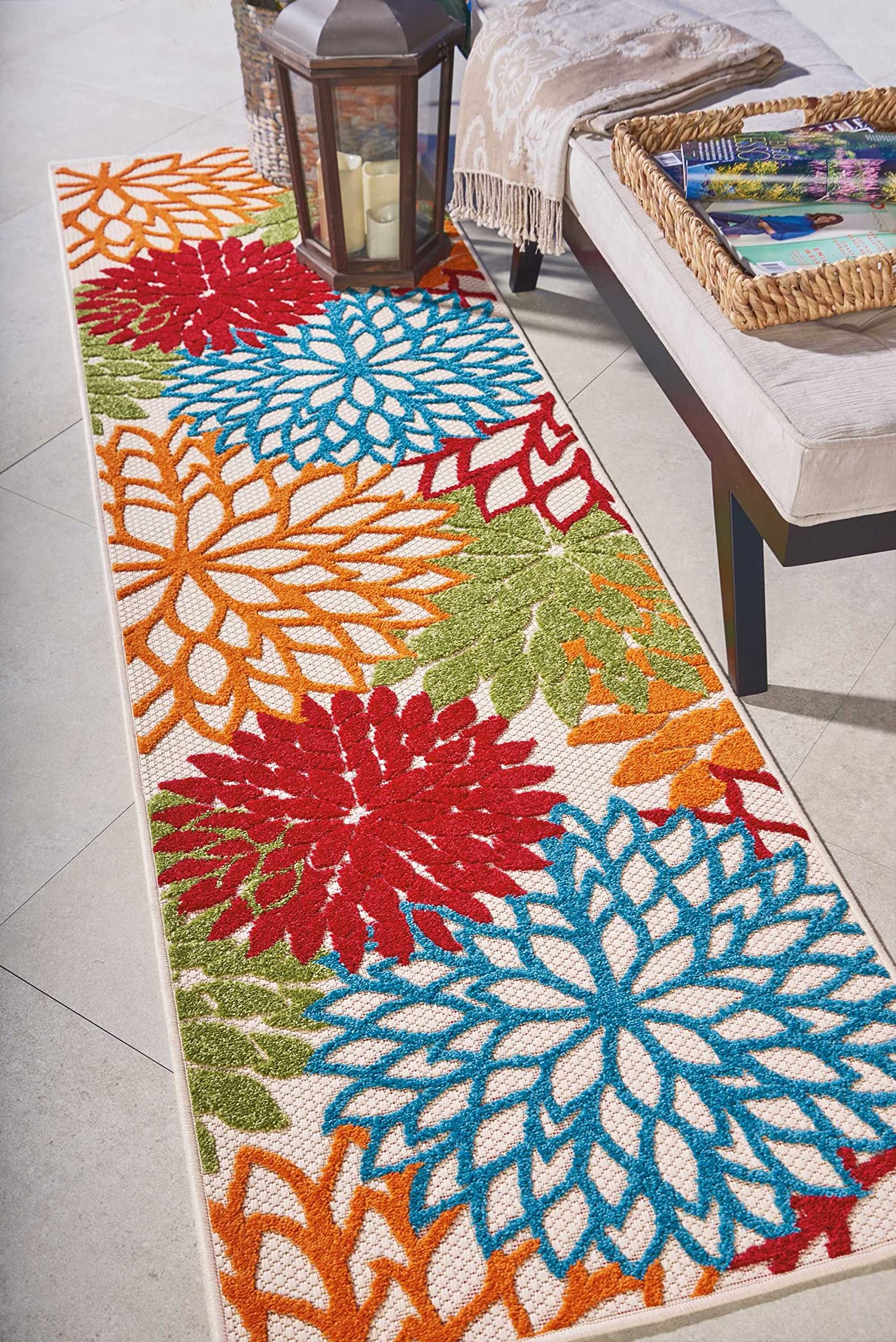 HomeRoots 100% Polypropylene 2â?? x 8â?? Green Floral Indoor Outdoor Runner Rug