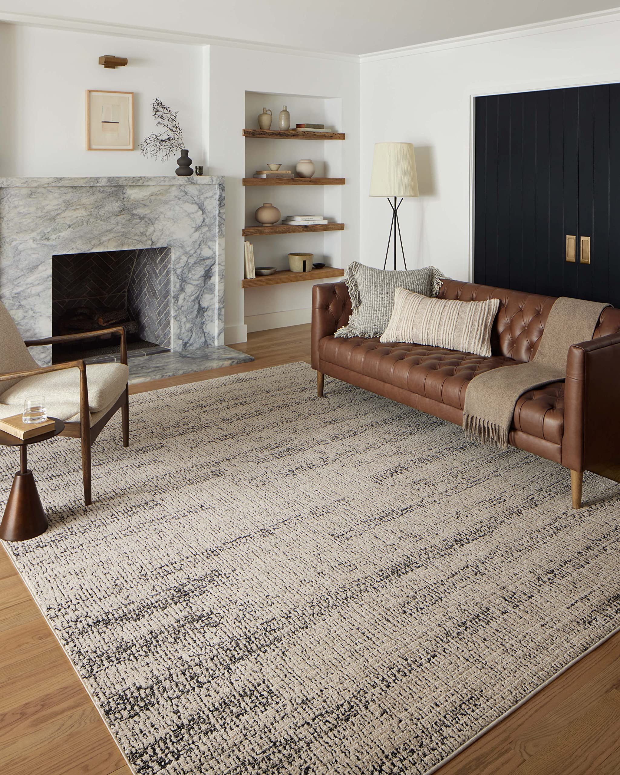 Loloi II Darby Collection DAR-02 Oatmeal/Charcoal 2-7 x 10-0 Runner Rug