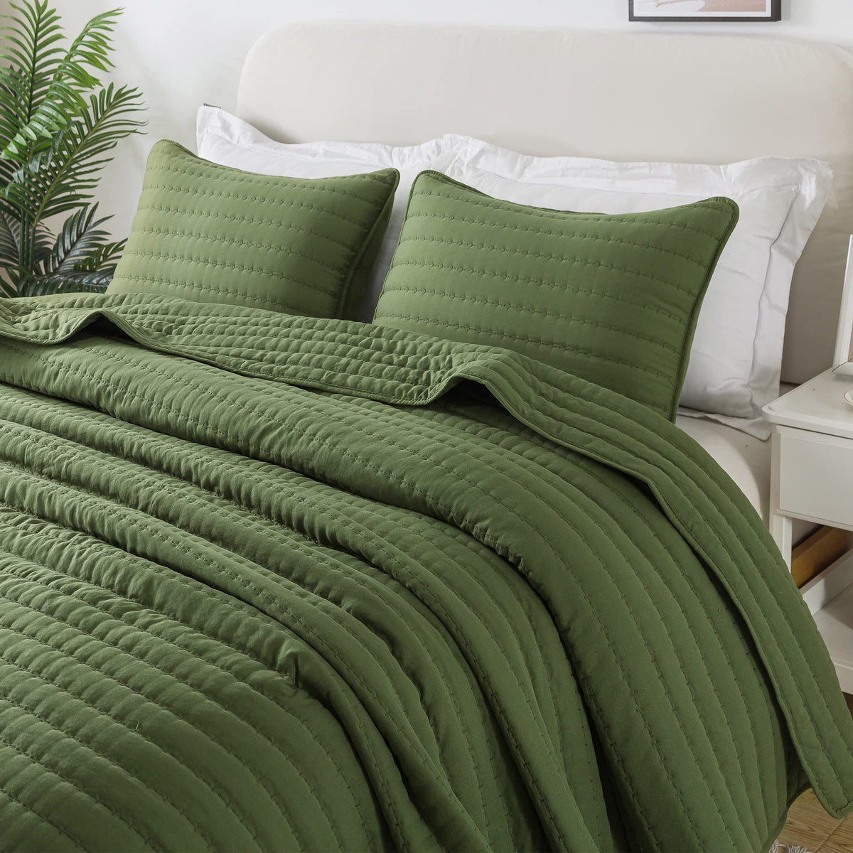 Olive Dark Green Queen Size Quilt Bedding Sets With Pillow Shams, Full Lightweight Soft Bedspread Coverlet, Forest Quilted Blank