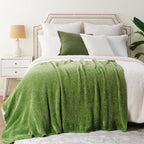 BATTILO HOME Chenille Knitted Throw Blanket for Couch, Spring Summer Green Throw Blanket for Home Decor, Decorative Cozy Soft Mo
