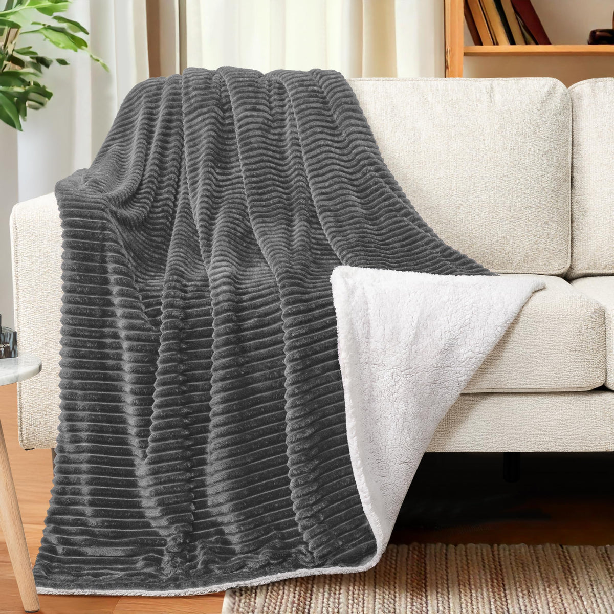 Pavilia Grey Sherpa Fleece Throw Blanket For Couch, Soft Plush Fuzzy Blankets, Fluffy Flannel Sherpa Blanket For Sofa, Warm 3D R