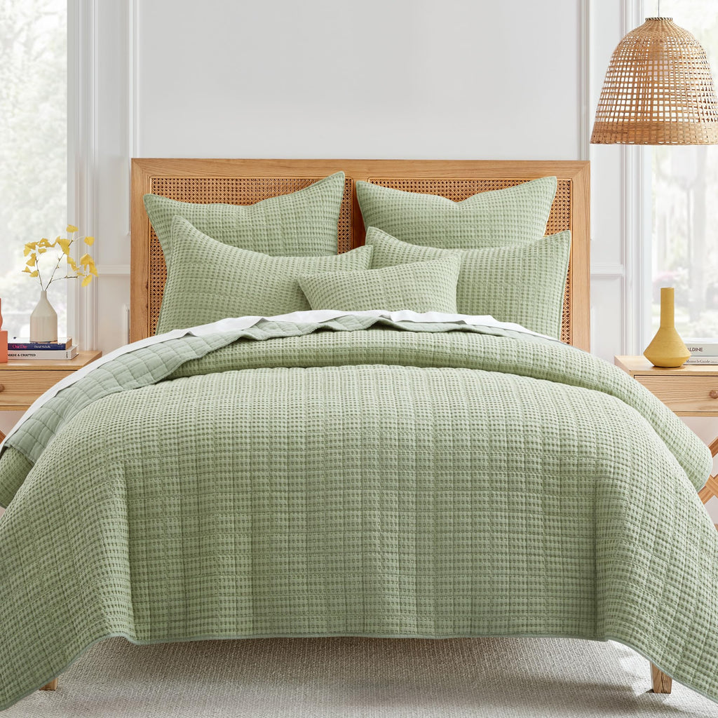 Levtex Home - Mills Waffle - Full/Queen Quilt Set - Desert Sage Cotton Waffle - Quilt Size (88 X 92In.), Sham Size (26 X 20In.)