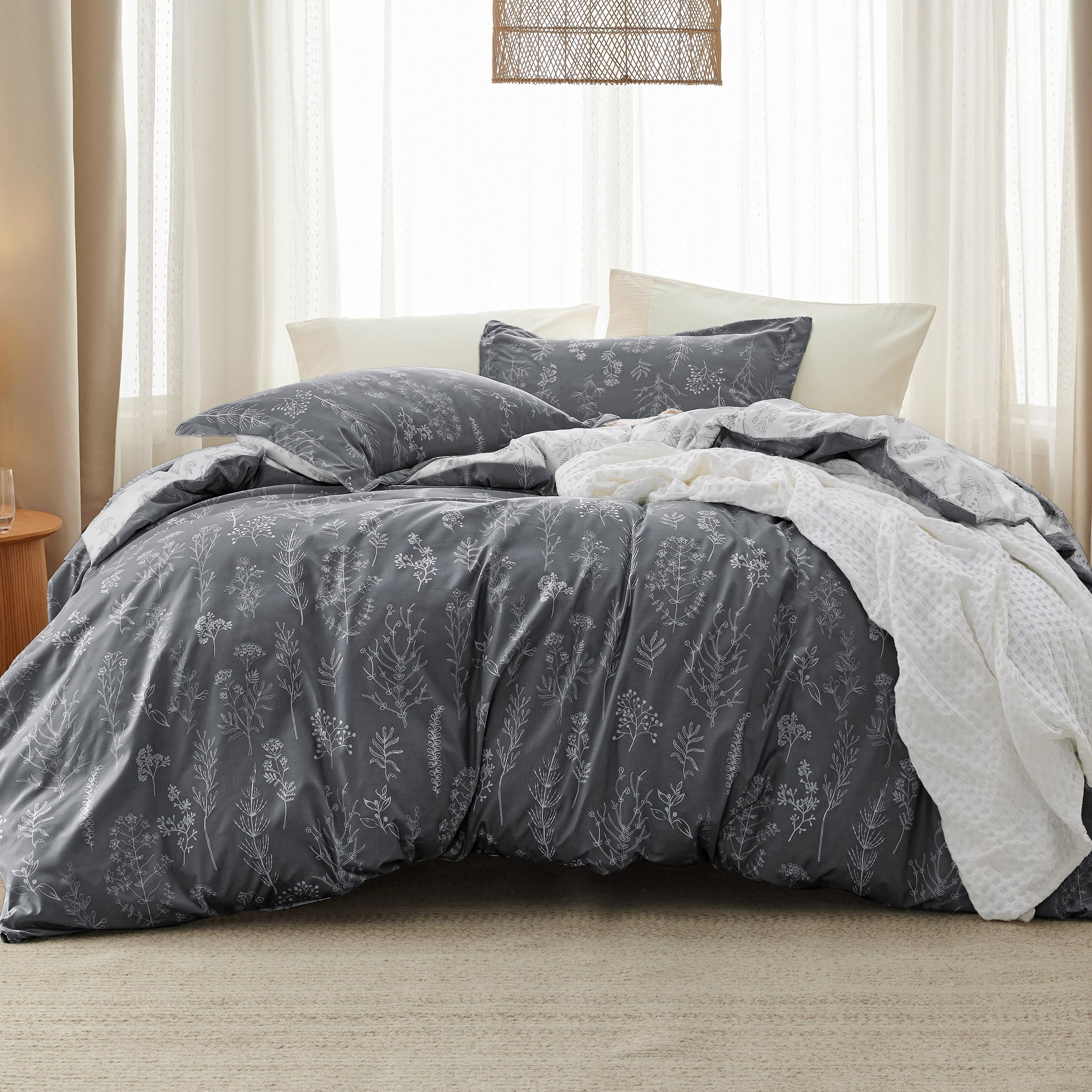 Bedsure King Size Comforter Set - Dark Grey Comforter, Cute Floral Bedding Comforter Sets, Gifts For Woman, 3 Pieces, 1 Soft Rev