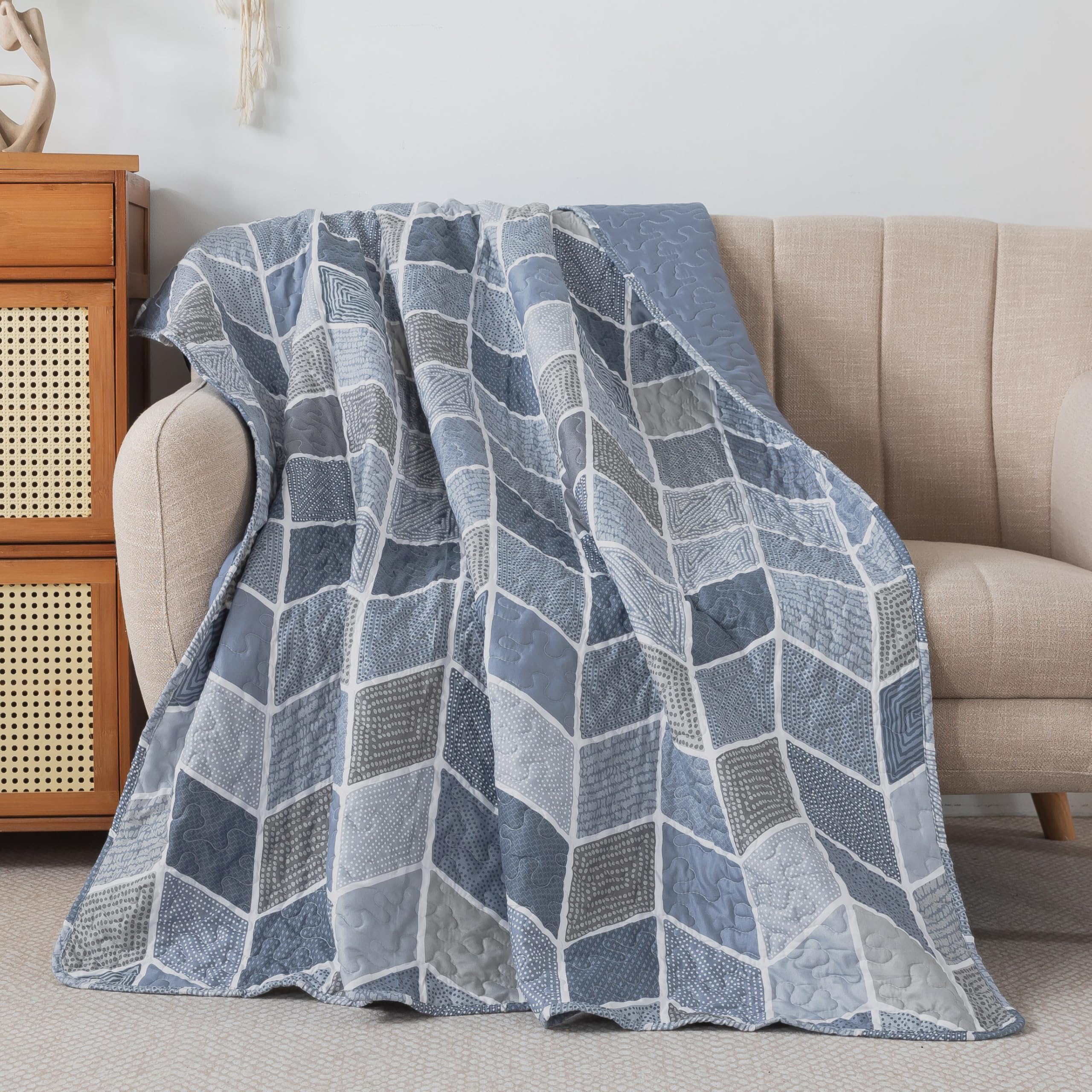 Slpr Heather 50' X 60' Quilted Throw Blanket: Lightweight Chevron Quilt, Cream And Blue Lap Comforter, Zig Zag Farmhouse Cover