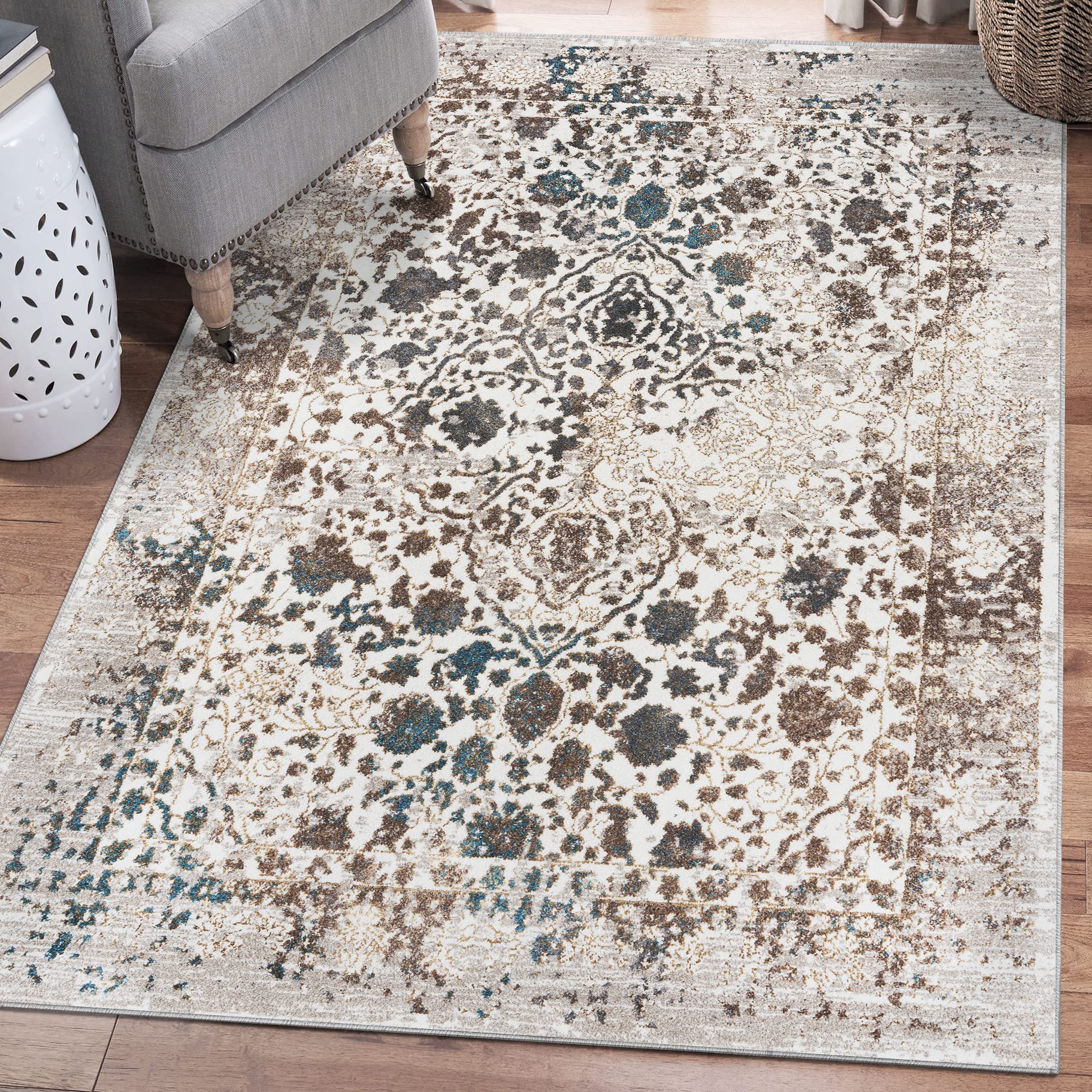 Luxe Weavers Rug Distressed Floral Oriental Area Rug, Non-Shedding Stain Resistant Rug, Cream 5x7 (6495 Cream 5x7 B)