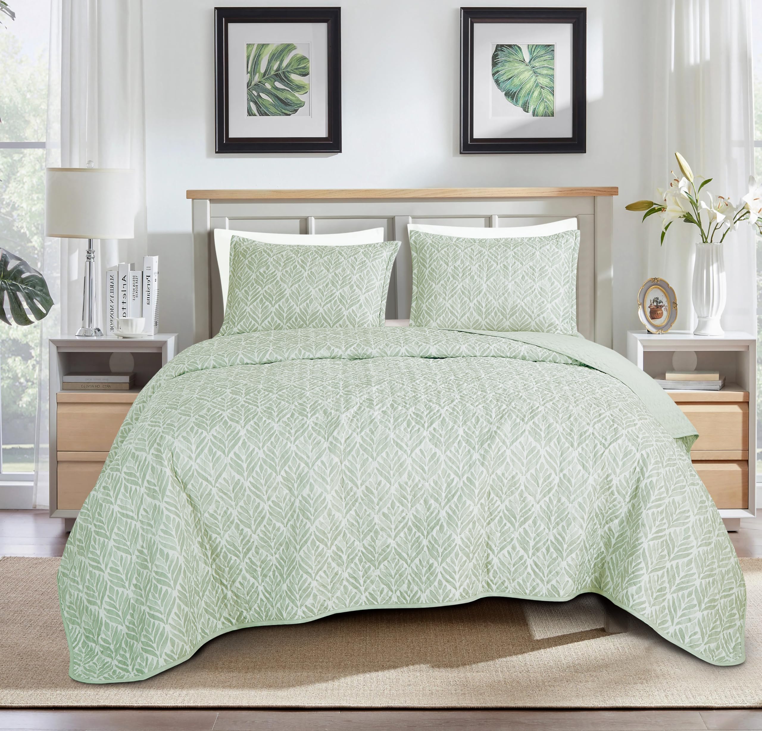 Chezmoi Collection Medina 3-Piece Tranquil Leaf Quilt Set Queen - Soft Green White Leaves Printed Microfiber Lightweight Bedspre