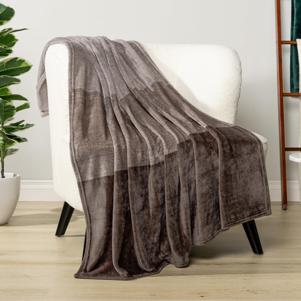 Pavilia Taupe Ombre Fleece Throw Blanket For Couch, Soft Flannel Blanket For Sofa Bed Room, Plush Lightweight Tan Light Brown Gr