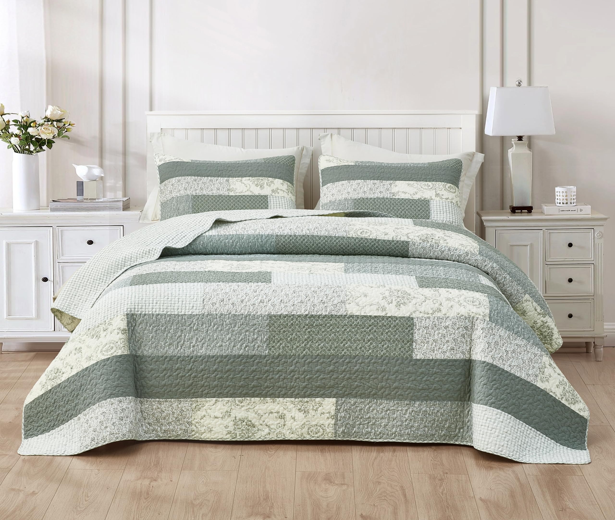 Chezmoi Collection Caleb 2-Piece Muted Gray White Ivory Floral Plaid Rectangular Patchwork Quilt Set - Pre-Washed Cotton Quilted