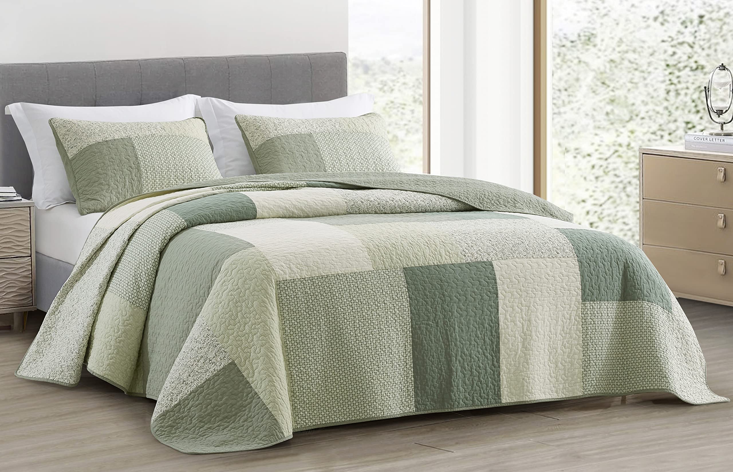Chezmoi Collection Elm 3-Piece Chic Patchwork Quilt Set - Green Floral Striped Coverlet - Pre-Washed Cotton Lightweight Reversib