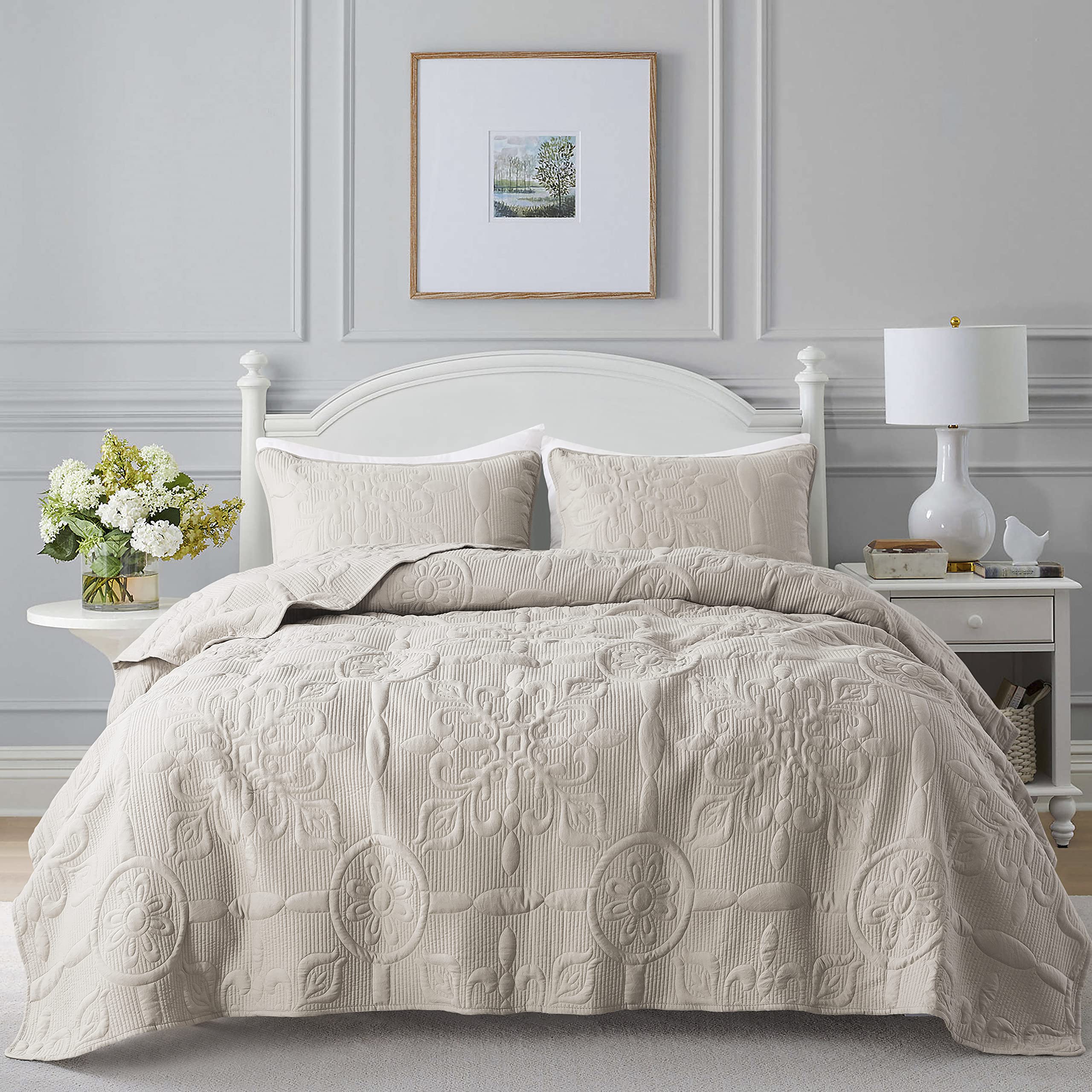 Damask Quilt California Cal King Size Bedding Sets With Pillow Shams, Boho Oversized Lightweight Soft Bedspread Coverlet, Beige