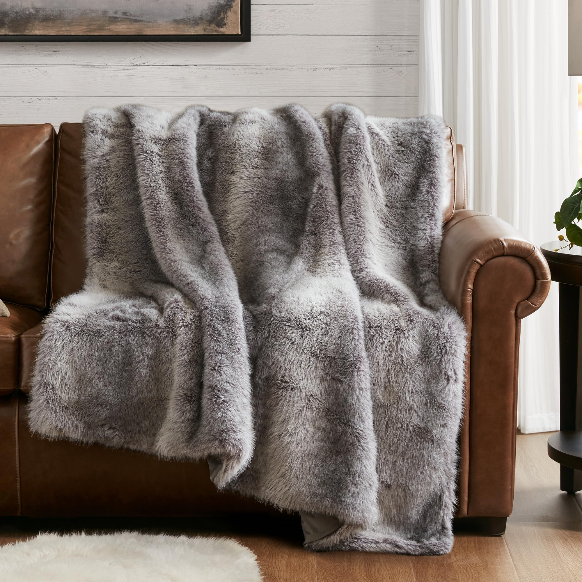 Hyde Lane Faux Fur Throw Blanket - Ultra Long Pile, Luxury Fluffy Chinchilla Gray Fur Blankets, Fuzzy Plush & Soft Throws For So