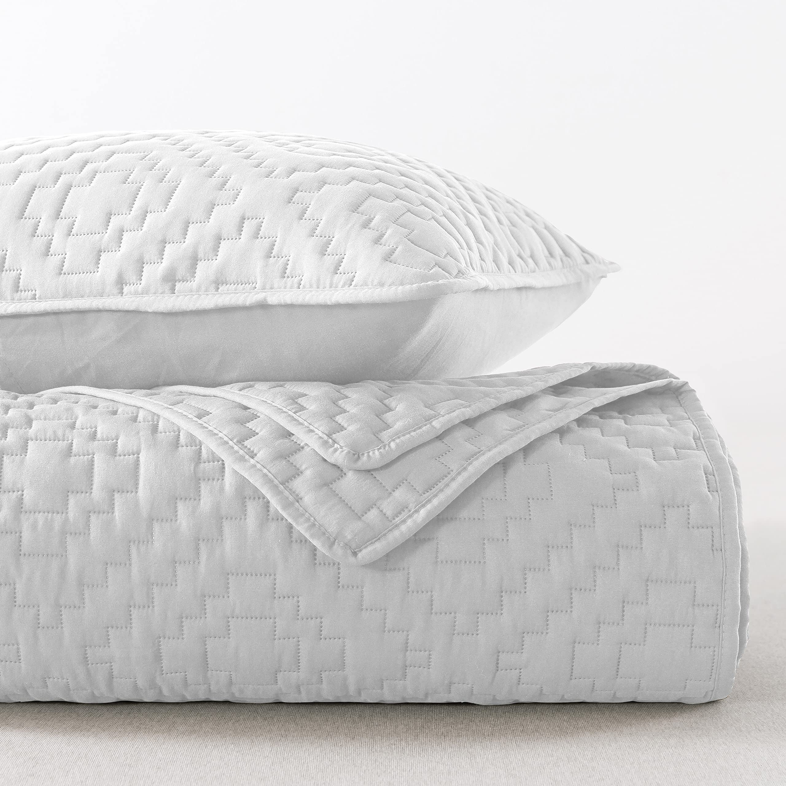 R.Share Oversized California King Size Quilt Bedding Sets With Pillow Shams, White Cal King Lightweight Soft Bedspread Coverlet