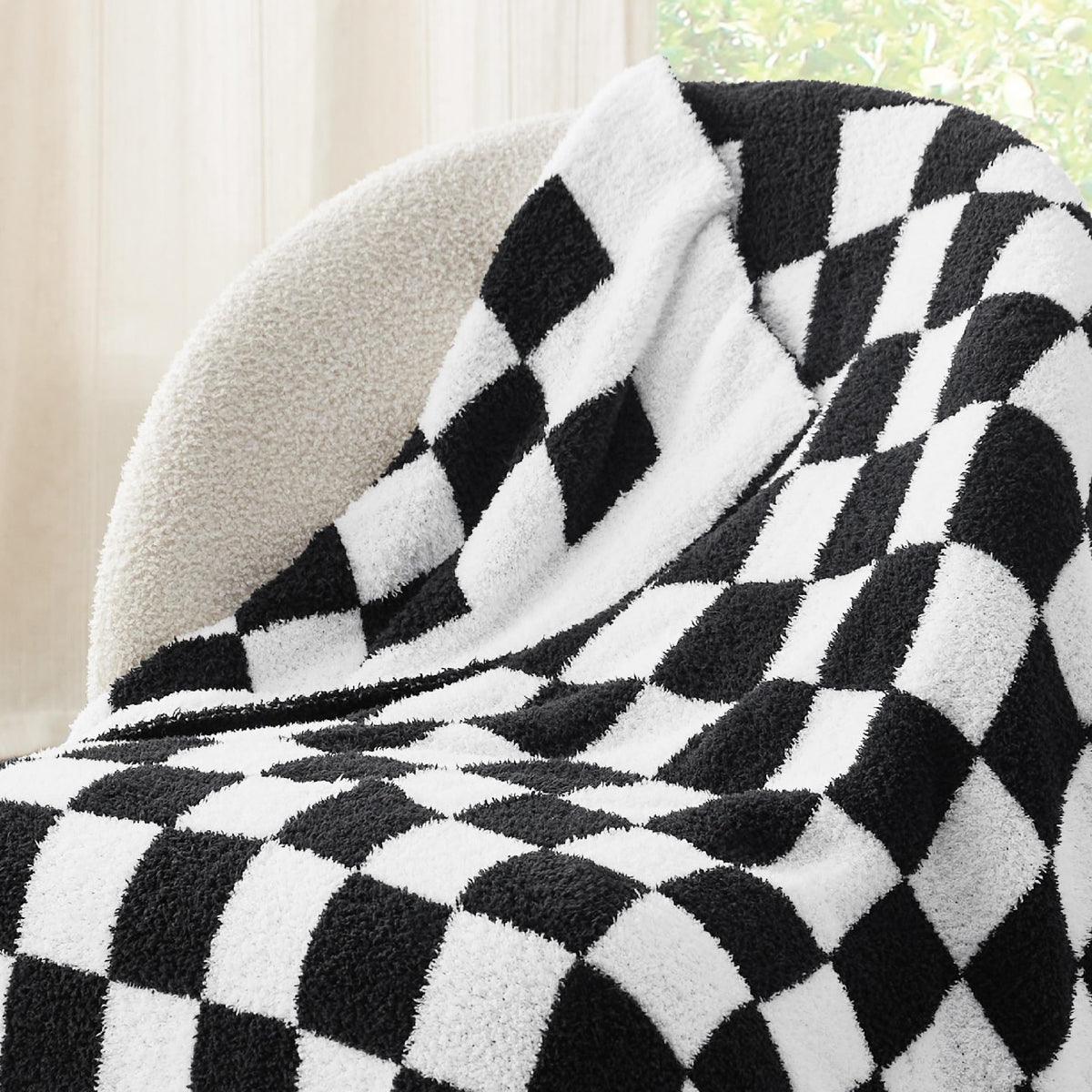Bedsure Super Soft Knit Throw Blanket - Warm Cozy Reversible Checkered Black And White Blanket, Fluffy Fuzzy Plush Lightweight P