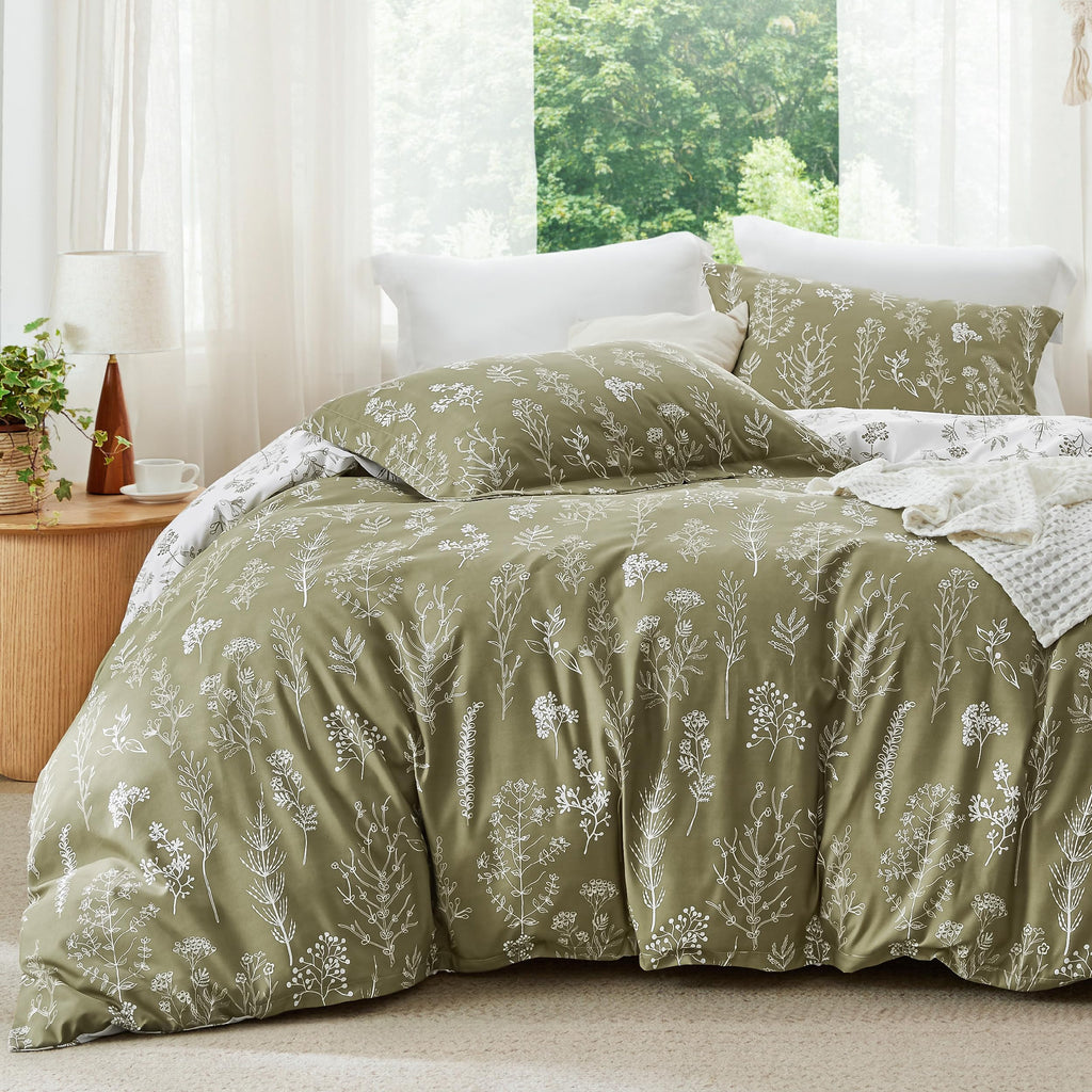 Bedsure Queen Comforter Set - Olive Green Comforter, Cute Floral Bedding Comforter Sets, Gifts For Woman, 3 Pieces, 1 Soft Rever