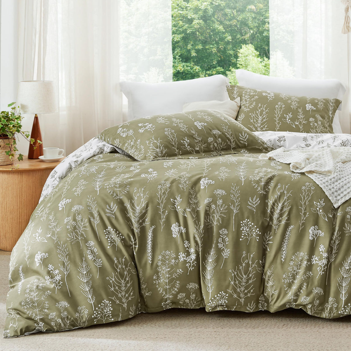 Bedsure Full Comforter Set - Olive Green Comforter, Cute Floral Bedding Comforter Sets, Gifts For Woman, 3 Pieces, 1 Soft Revers