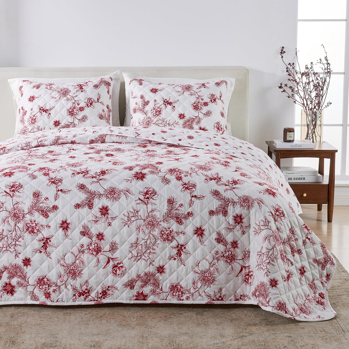 Great Bay Home Twin Size Christmas Quilt Set With Shams - Vibrant, Cheerful, Christmas Prints - Reversible Holiday Seasonal Beds