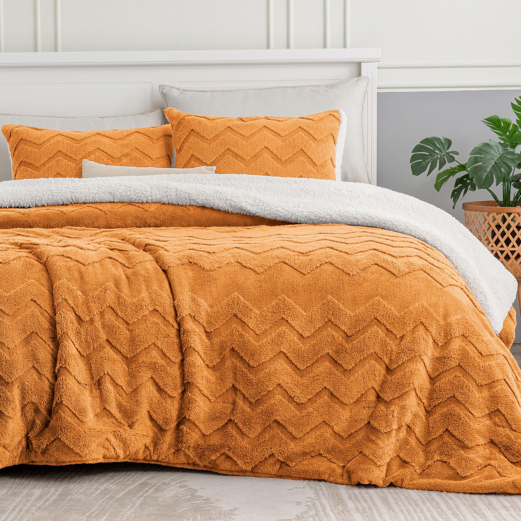 Bedelite Fluffy King Size Comforter Set - Super Soft Sherpa Burnt Orange Comforter For King Size Bed, Luxury Warm Bedding Set Fo