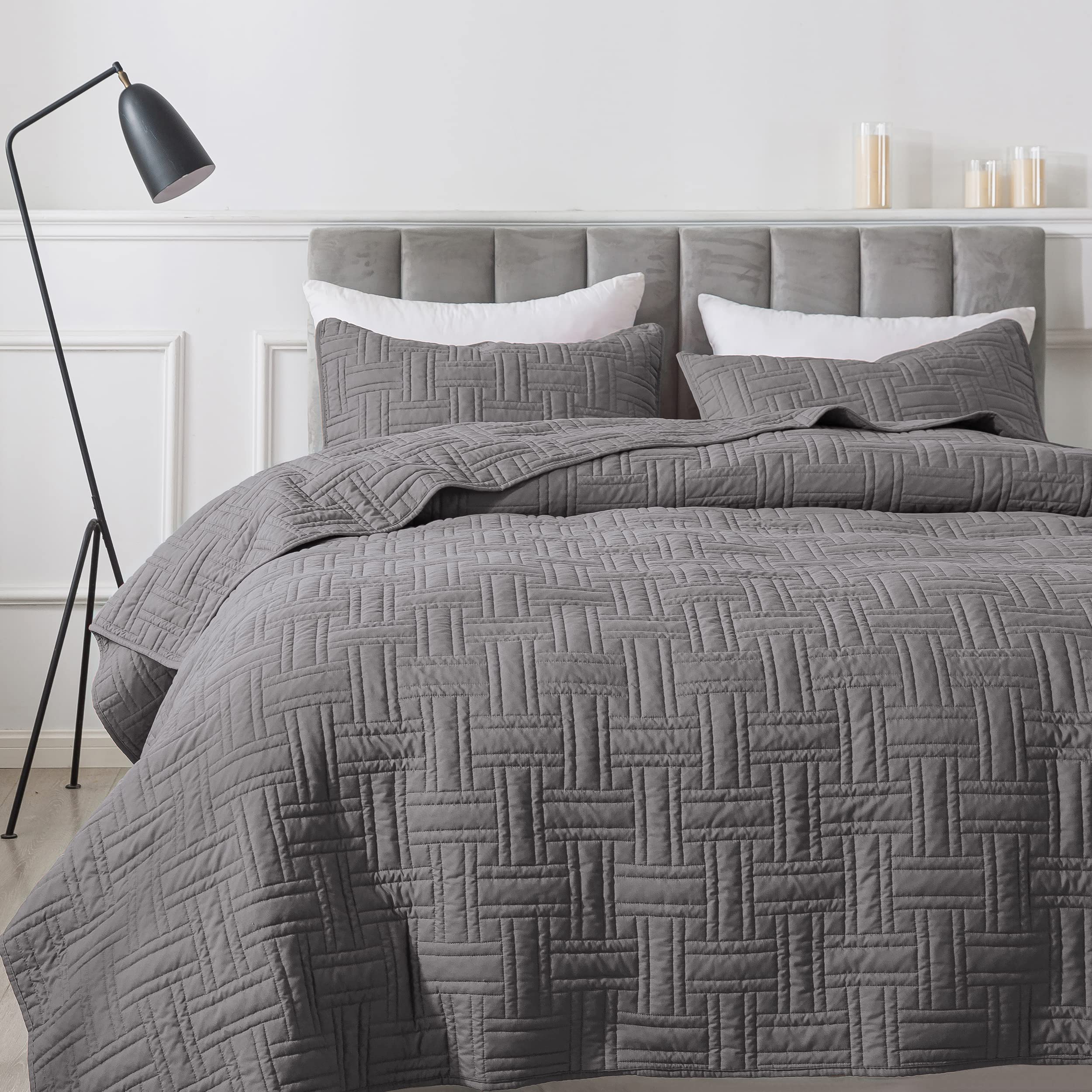 California Oversized Quilt King Size Bedding Sets With Pillow Shams, Dark Grey Lightweight Bedspread Coverlet, Cal Super Quilted