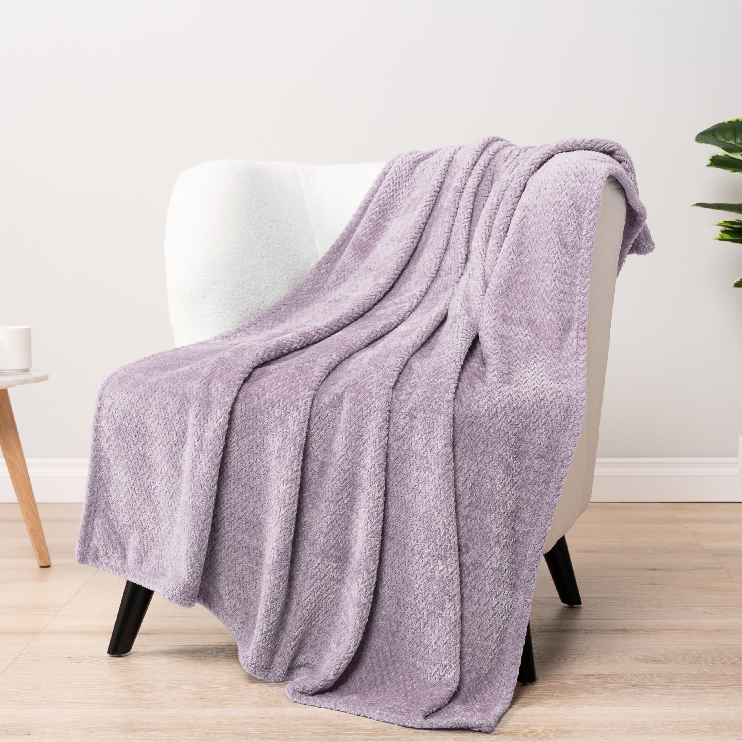 Pavilia Soft Fleece Lavender Lilac Throw Blanket For Couch, Lightweight Plush Warm Blankets For Bed, Fuzzy Cozy Flannel Blanket