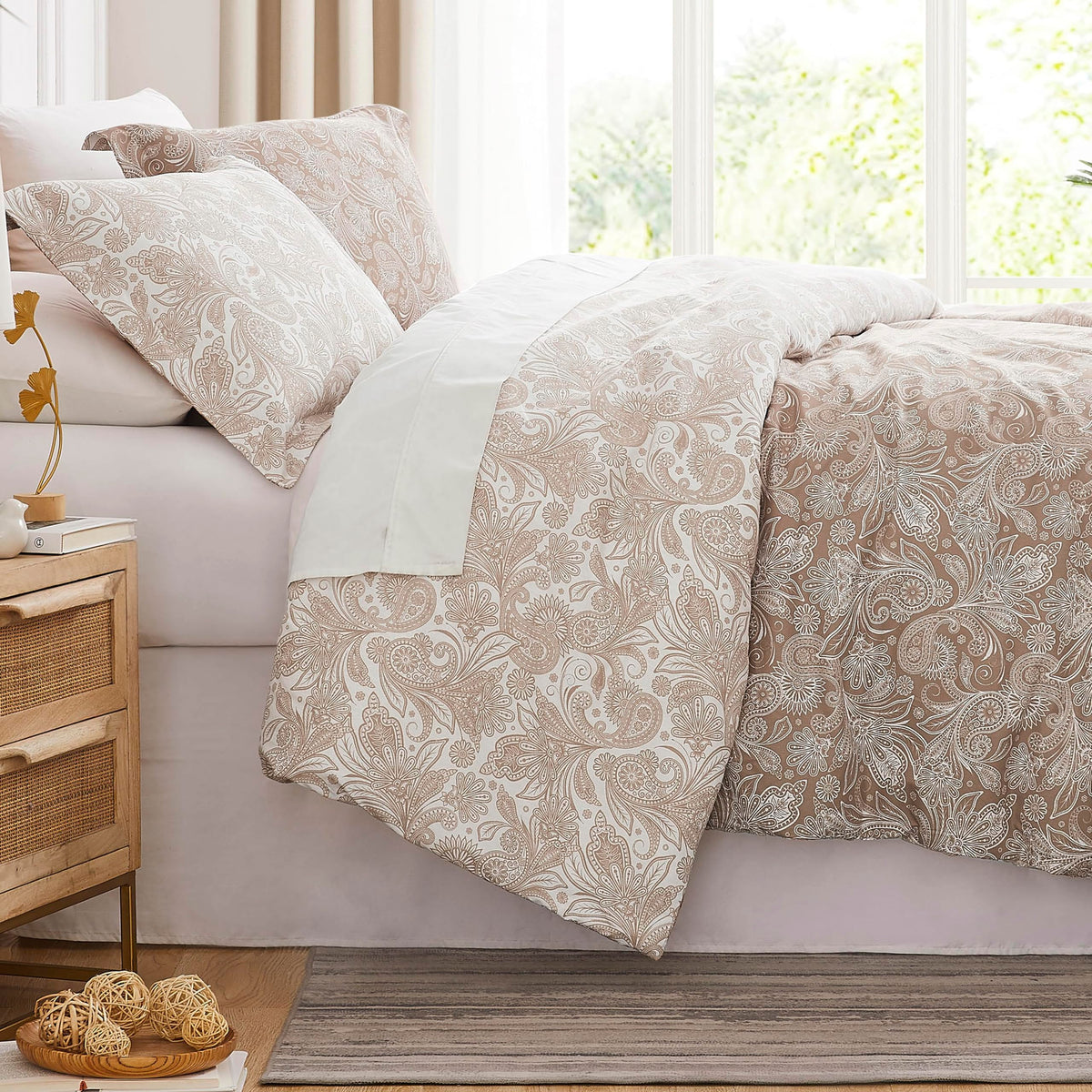 Southshore Fine Living, Inc. Extra Long Twin Comforter & Matching Pillow Sham, Reversible Down Alternative Paisley Bedding Set,