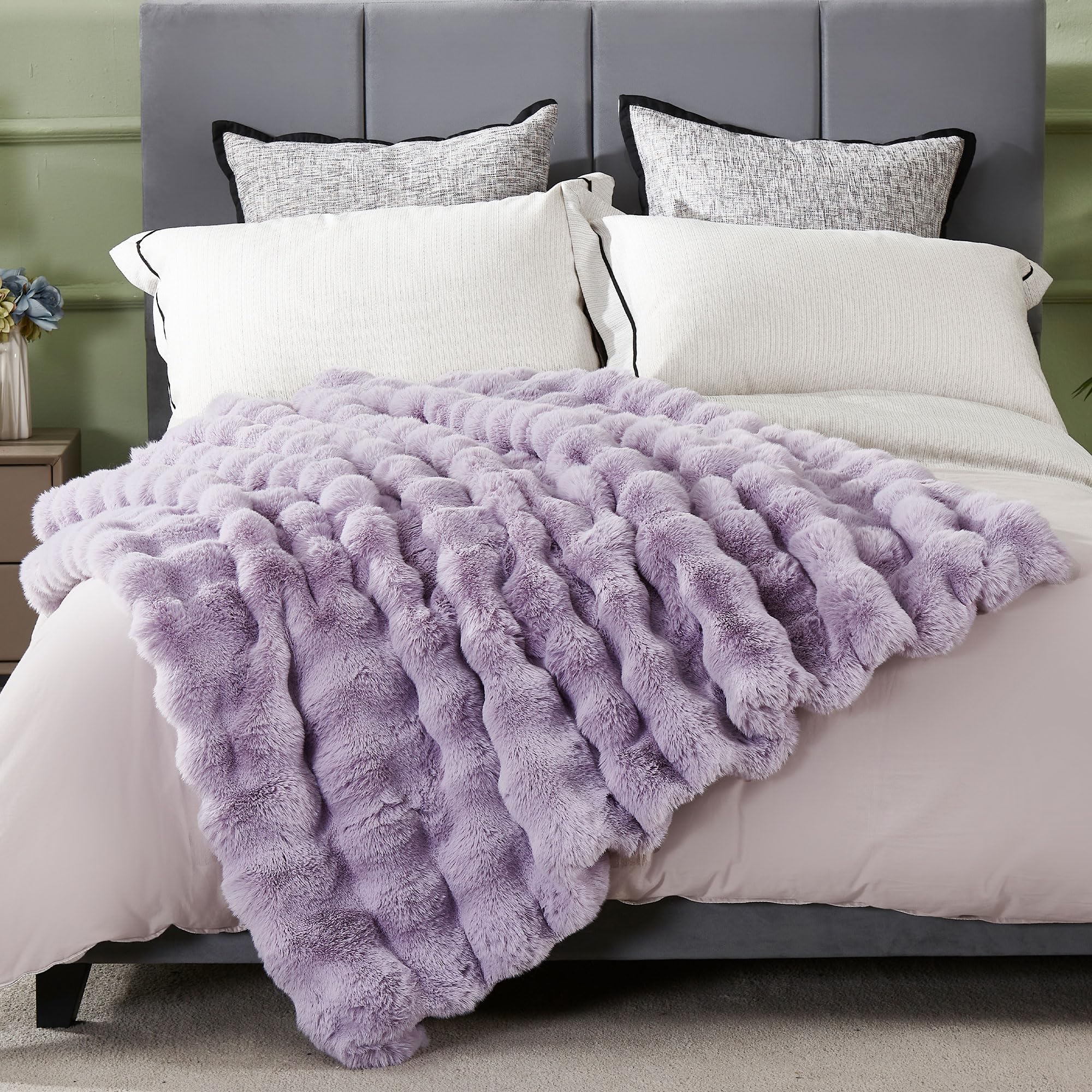 Dreamnine Decorative Soft Fuzzy Faux Fur Throw Blanket For Couch Sofa 50' X 60', Reversible Plush Microfiber Thick Warm Fluffy