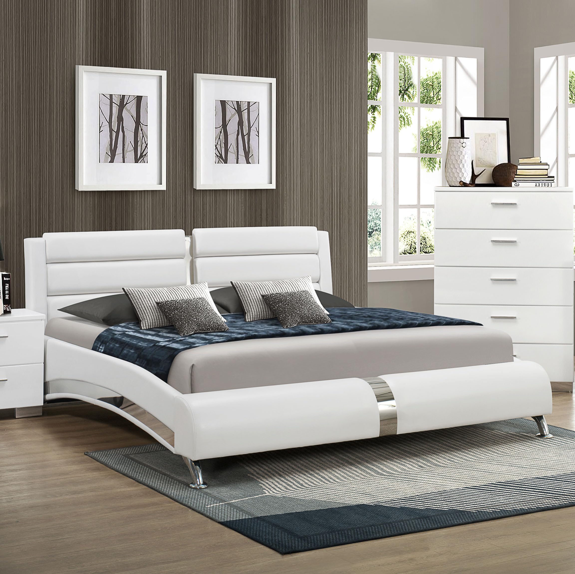 Coaster Home Furnishings Jeremaine Contemporary Leatherette Upholstered Queen Size Sleigh Bed Frame Platform Bed 40-inch Headboard White 300345Q