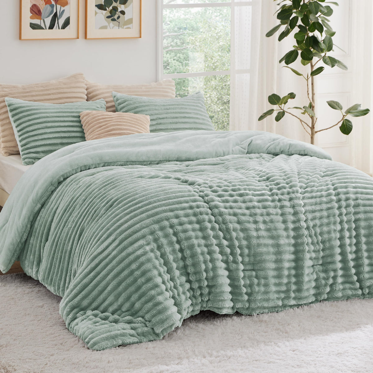 Bedsure Fluffy Comforter Set Queen - Super Soft Faux Fur Comforter Queen Size Sage Green, Winter Warm Fleece Bedding Set, Plush