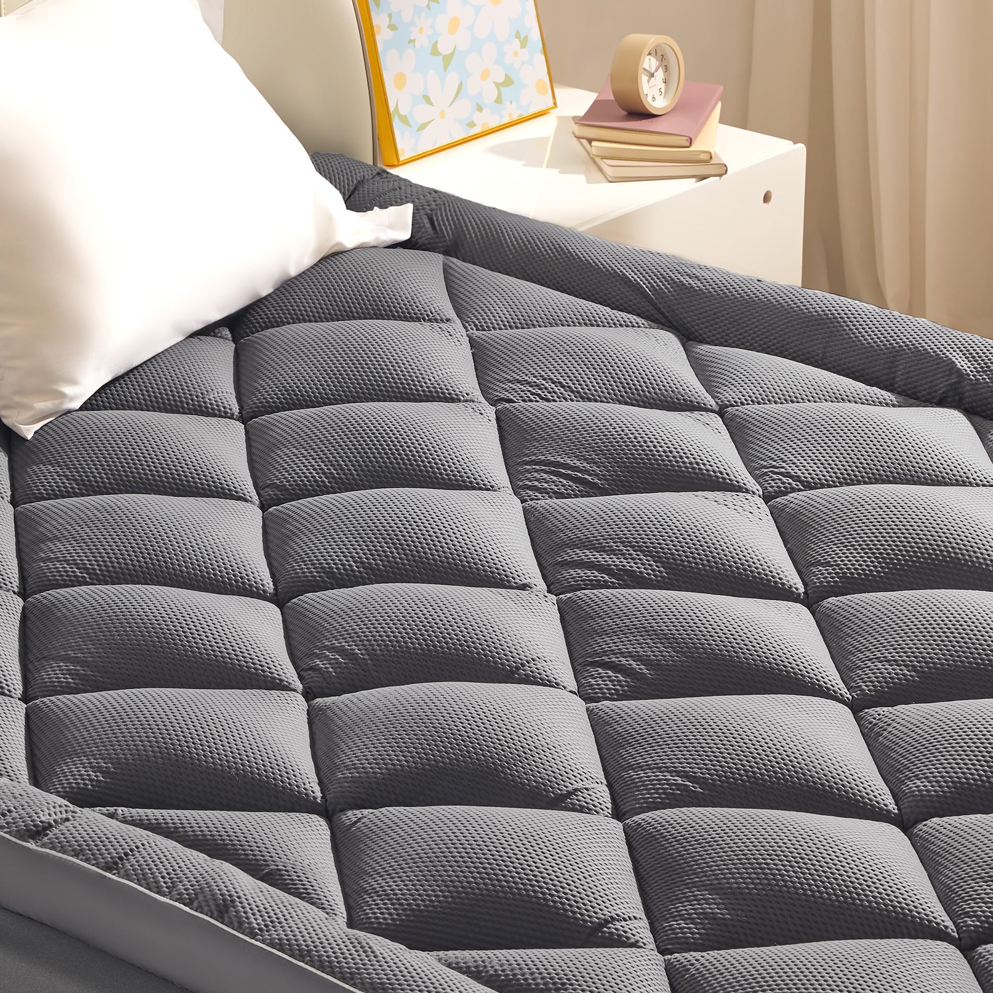 Sleep Zone Extra Thick Queen Mattress Topper For Back Pain, Plush Breathable Thick Mattress Pad Cover, Down Alternative Soft Bed Topper With Elastic Fitted Deep Pocket