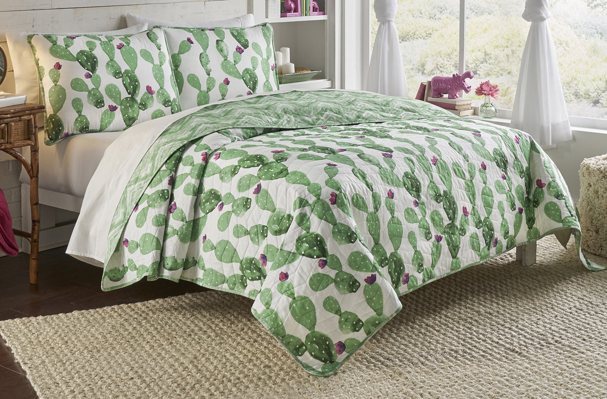 Vue Otto Modern Graphic 3-Piece Reversible Quilt Set, Full/Queen, White