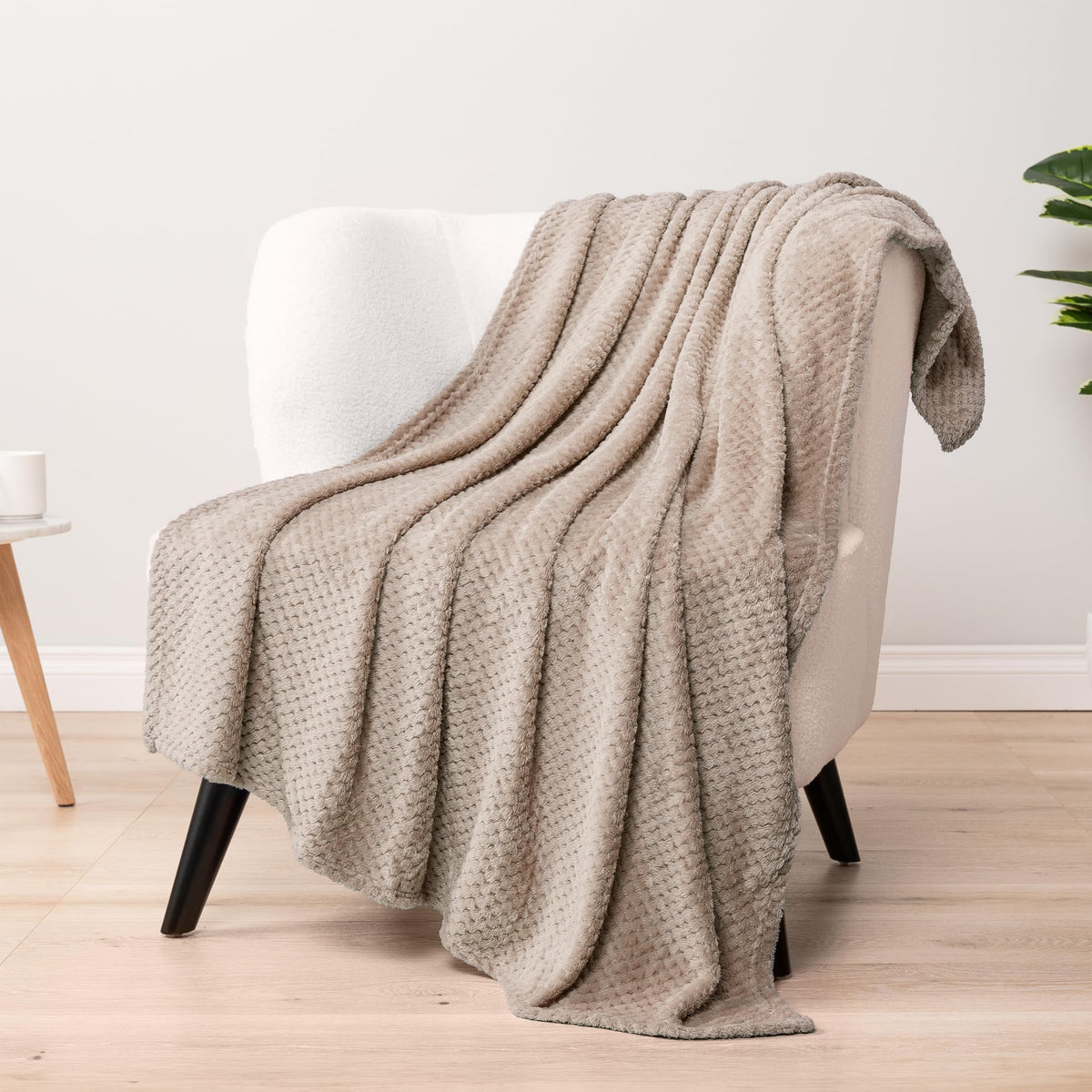 Pavilia Tan Taupe Throw Blanket For Couch Bed, Soft Fleece Throws For Sofa Chair, Fuzzy Waffle Textured Blanket, Cozy Warm Light
