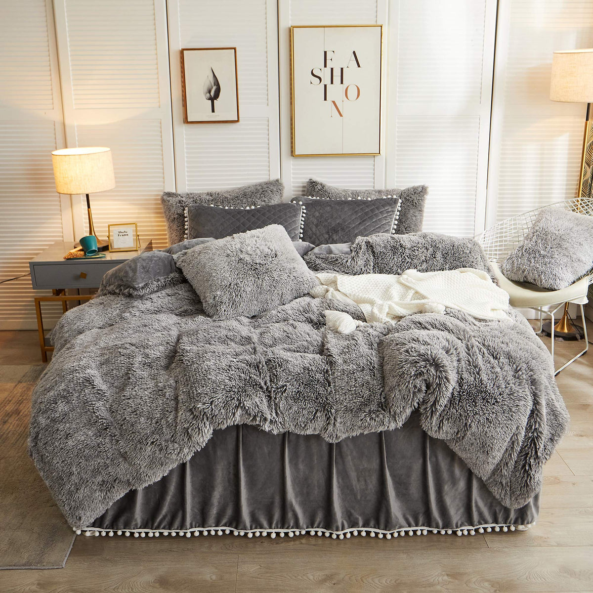 Liferevo Luxury Plush Shaggy Duvet Cover Set, Ultra Soft Fluffy Furry Duvet Cover Set(1 Faux Fur Fuzzy Comforter Cover+2 Pom Pom