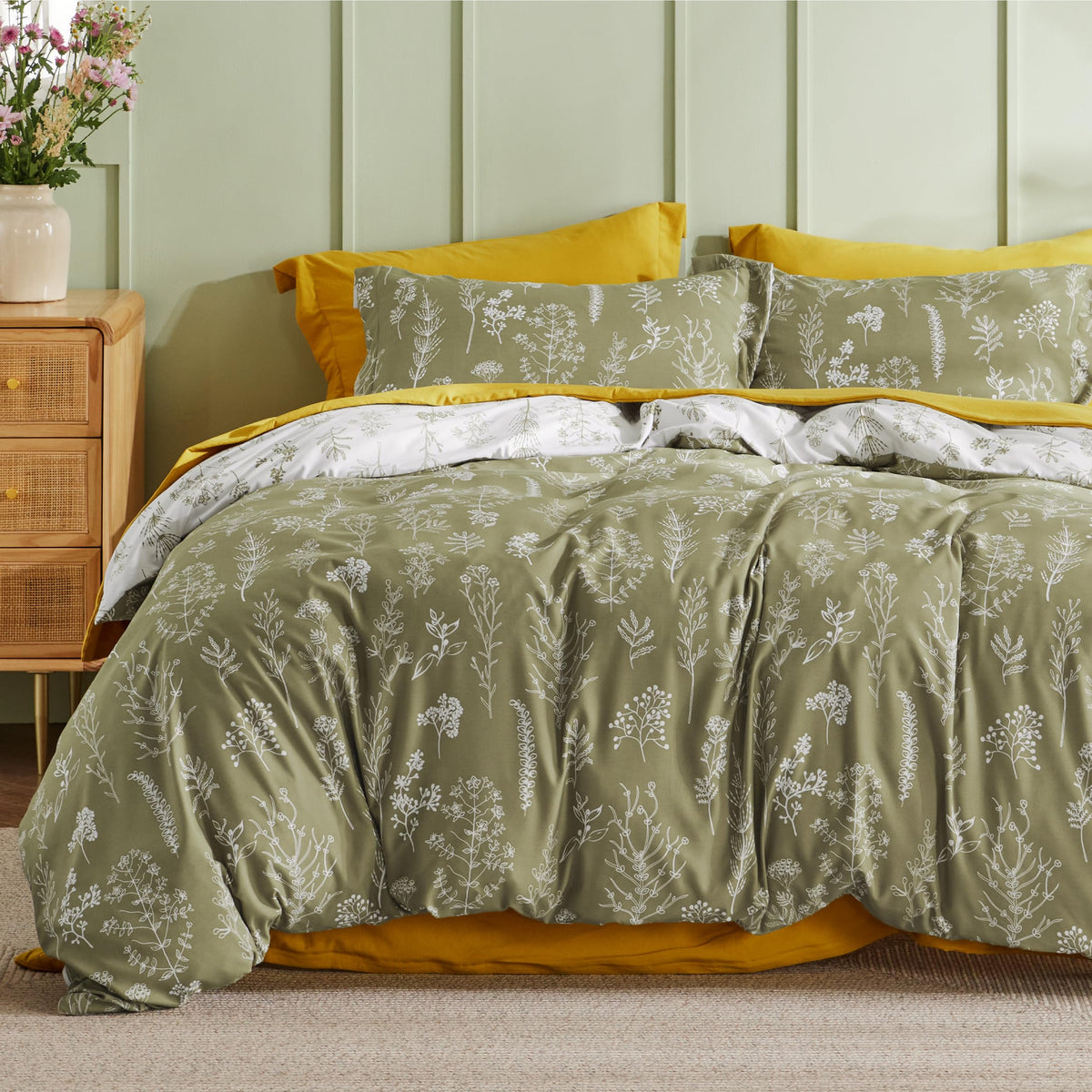 Bedsure Duvet Cover King Size - Botanical Floral Duvet Cover Set With Zipper Closure, Olive Green Bedding Set, 3 Pieces, 1 Duvet