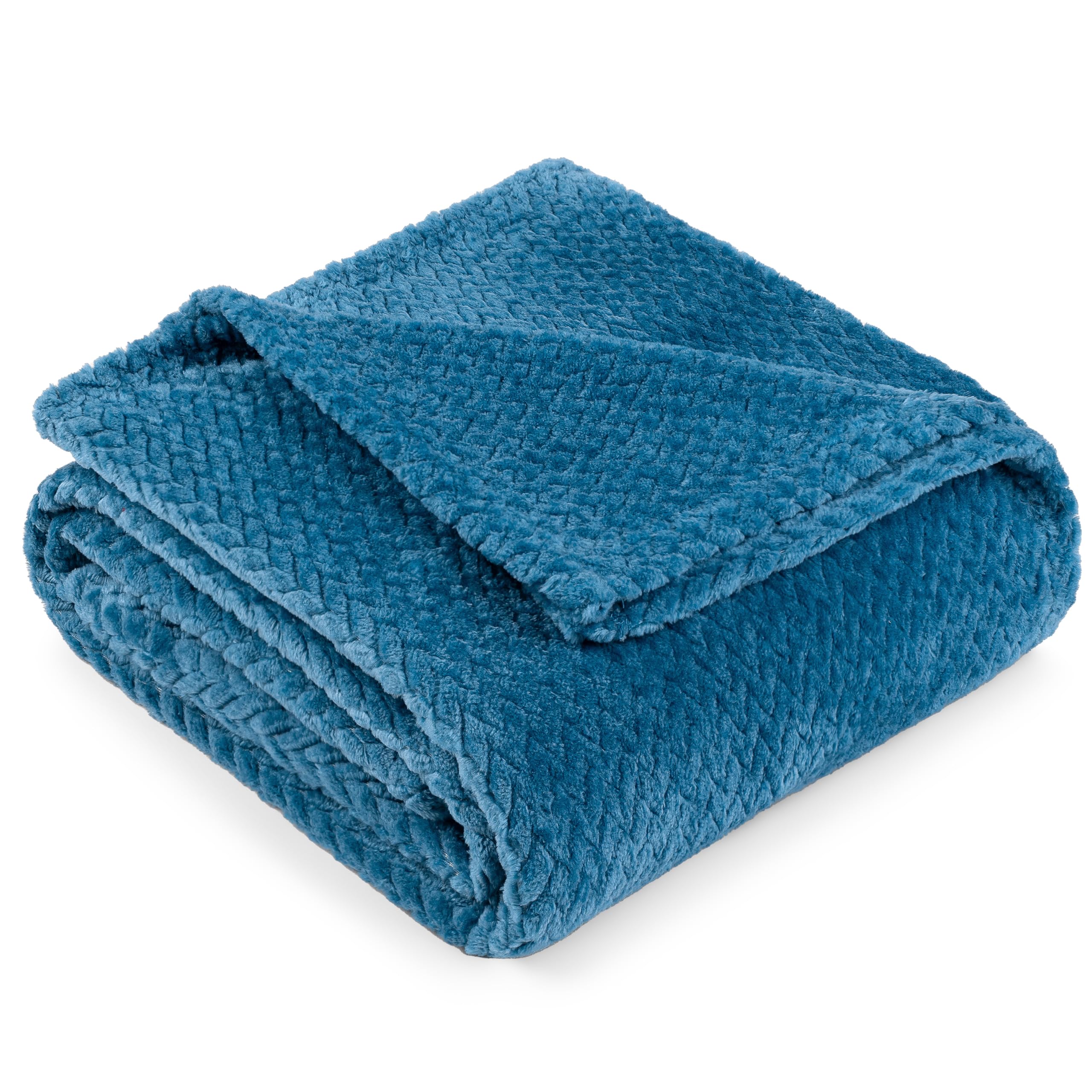 PAVILIA Soft Fleece Teal Blue Throw Blanket for Couch, Lightweight Plush Warm Blankets for Bed, Fuzzy Cozy Flannel Blanket Throw
