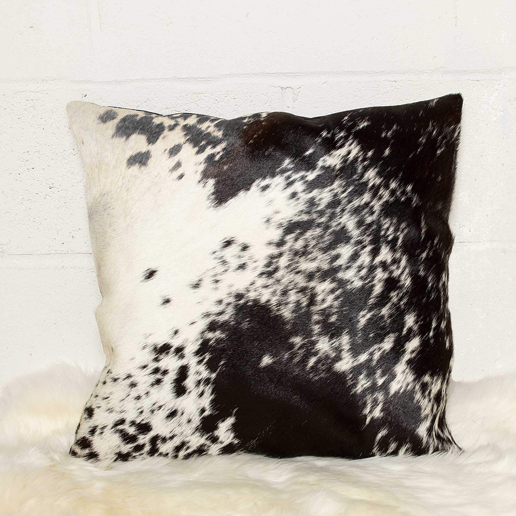 HomeRoots Salt & Pepper/Black & White Cowhide, Microsuede, Polyfill 18' X 18' X 5' Salt and Pepper Black and White Cowhide Pillow