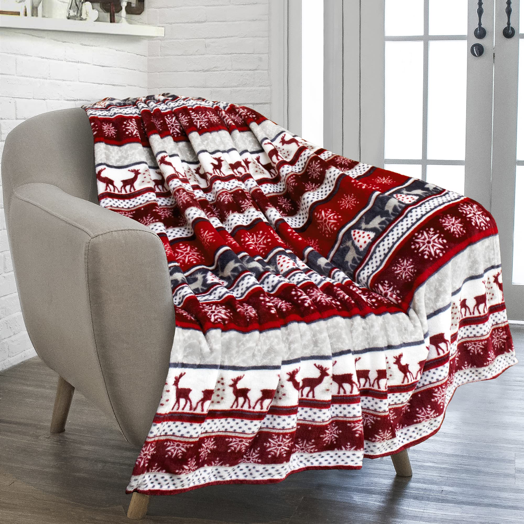 PAVILIA Christmas Throw Blanket | Holiday Christmas Reindeer Snowflakes Fleece Blanket | Soft, Plush, Warm Winter Cabin Throw, 5