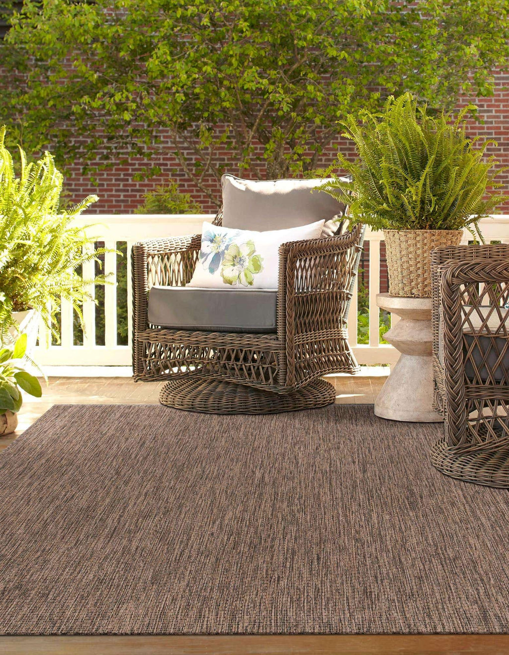 Unique Loom Outdoor Solid Collection Area Rug (5' 3'' X 7' 1'' Rectangle Light Brown/Ivory)