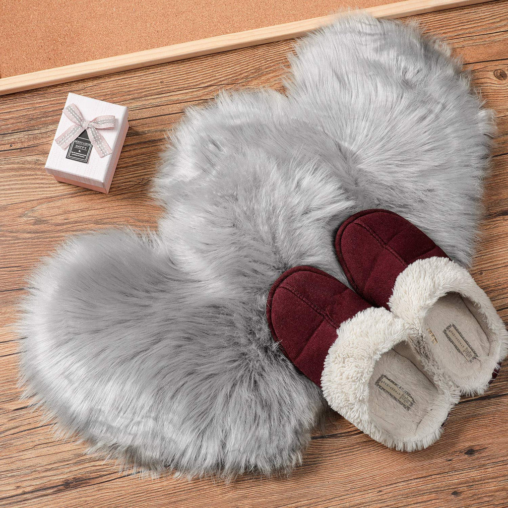 Mudder 2 Pieces Heart Shaped Rug Faux Room Fluffy Carpet Heart Shaped Door Mat For Room Bedroom, 12 X 16 Inch(Gray)