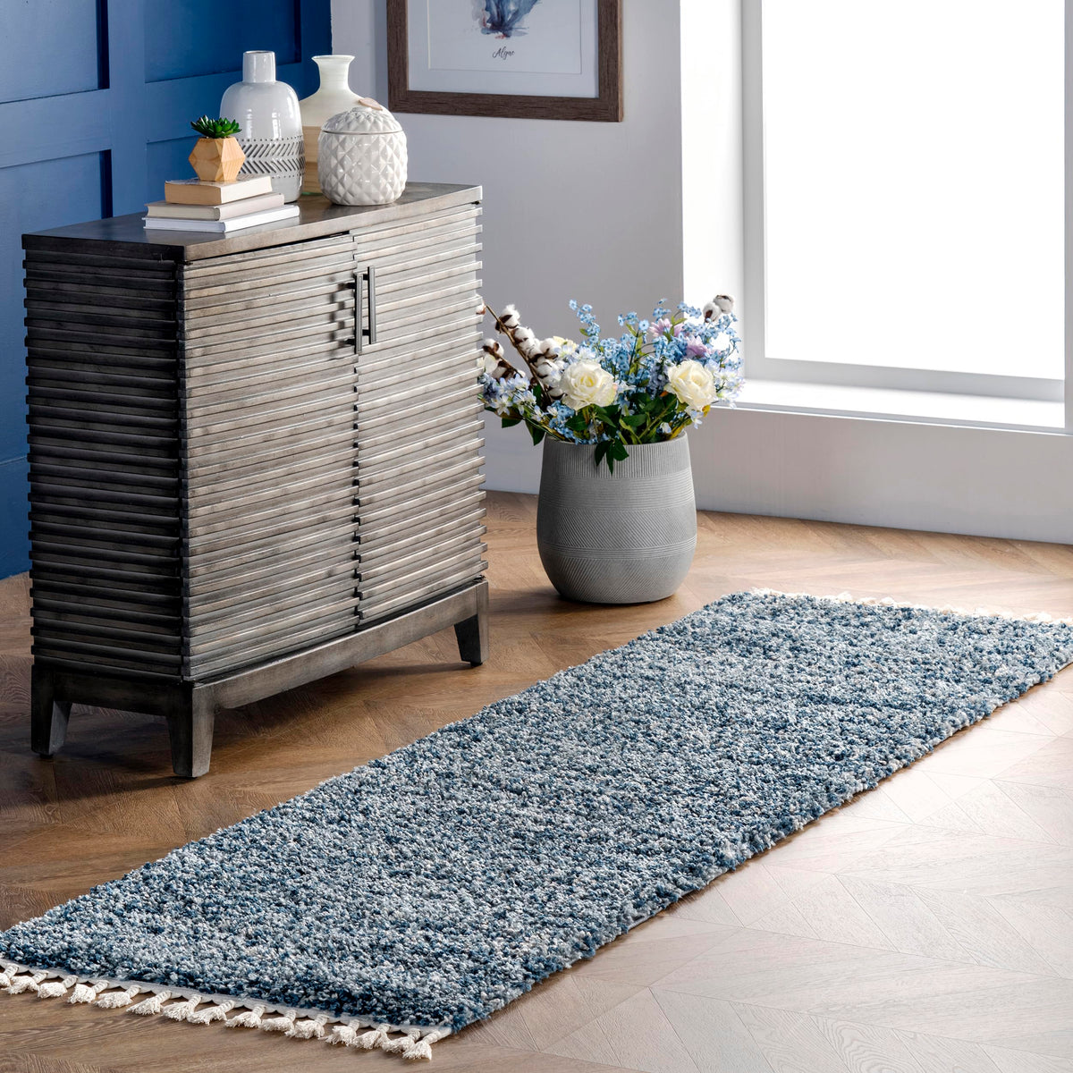 nuLOOM Brooke Shag Tasseled Area Rug - 2x6 Runner Shag Rug Casual Blue/Ivory Rugs for Living Room Bedroom Dining Room Nursery En