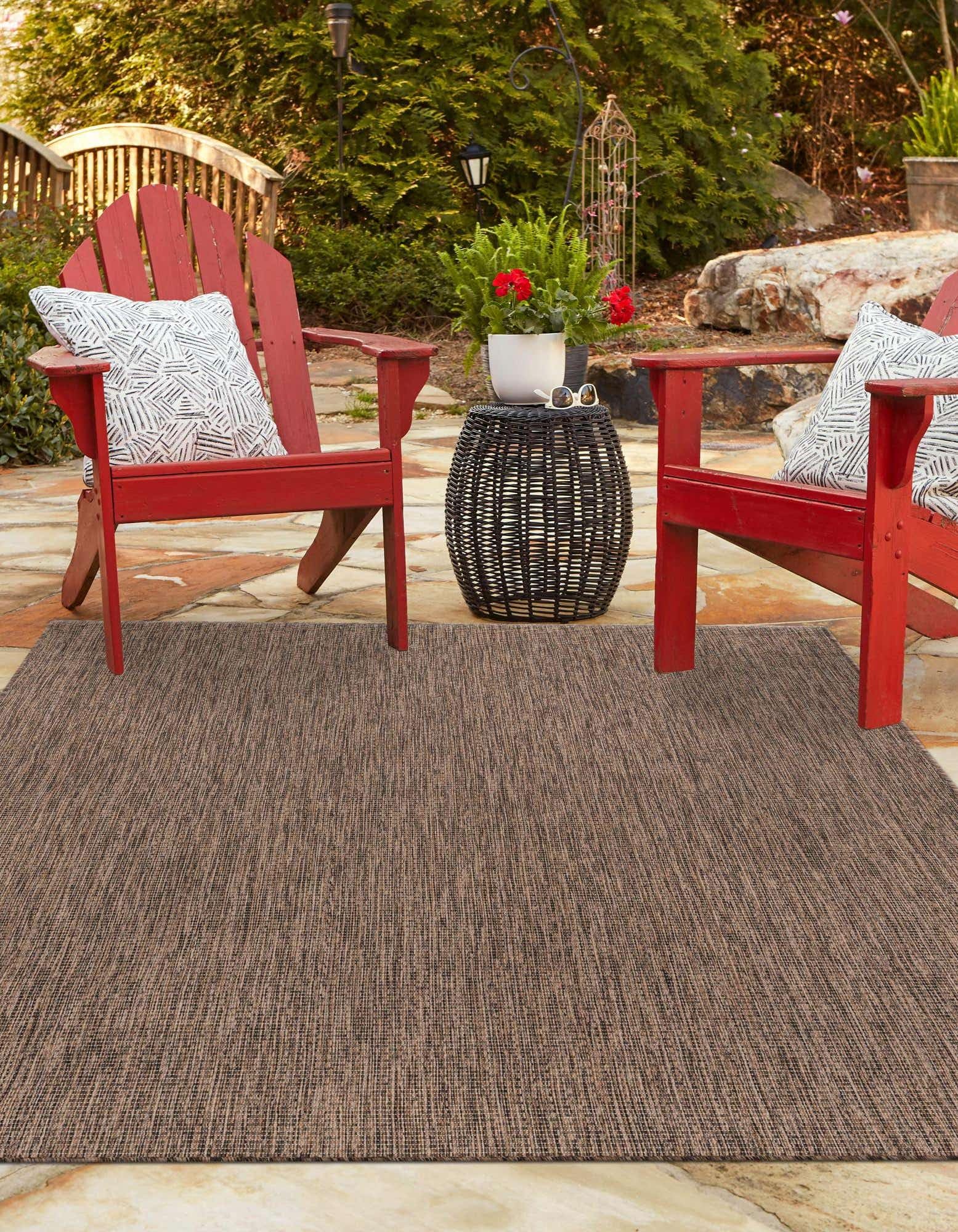 Unique Loom Outdoor Solid Collection Area Rug (5' 3'' X 7' 1'' Rectangle Light Brown/Ivory)