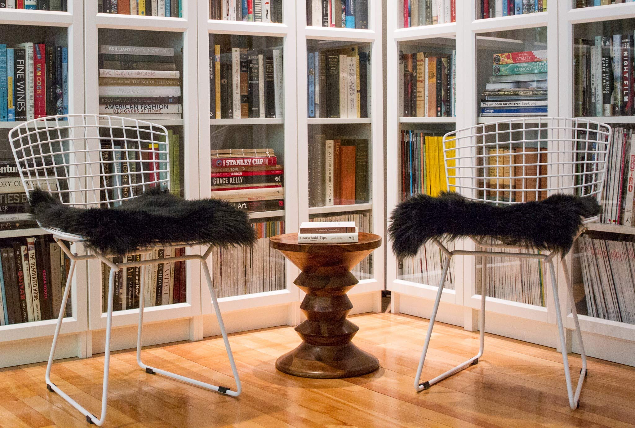 HomeRoots Sheepskin, Microsuede, Po 17' X 17' Black Sheepskin Chair Seat Cover