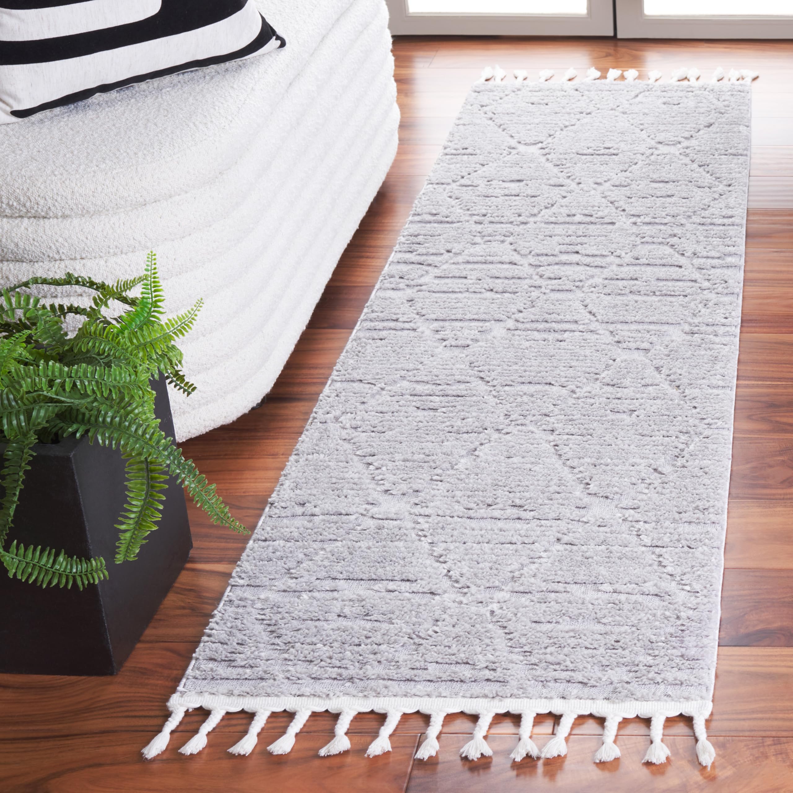 SAFAVIEH Marrakech Collection Runner Rug - 22 x 8, Grey, Moroccan Boho Tribal Tassel Design, Non-Shedding & Easy Care, Ideal f