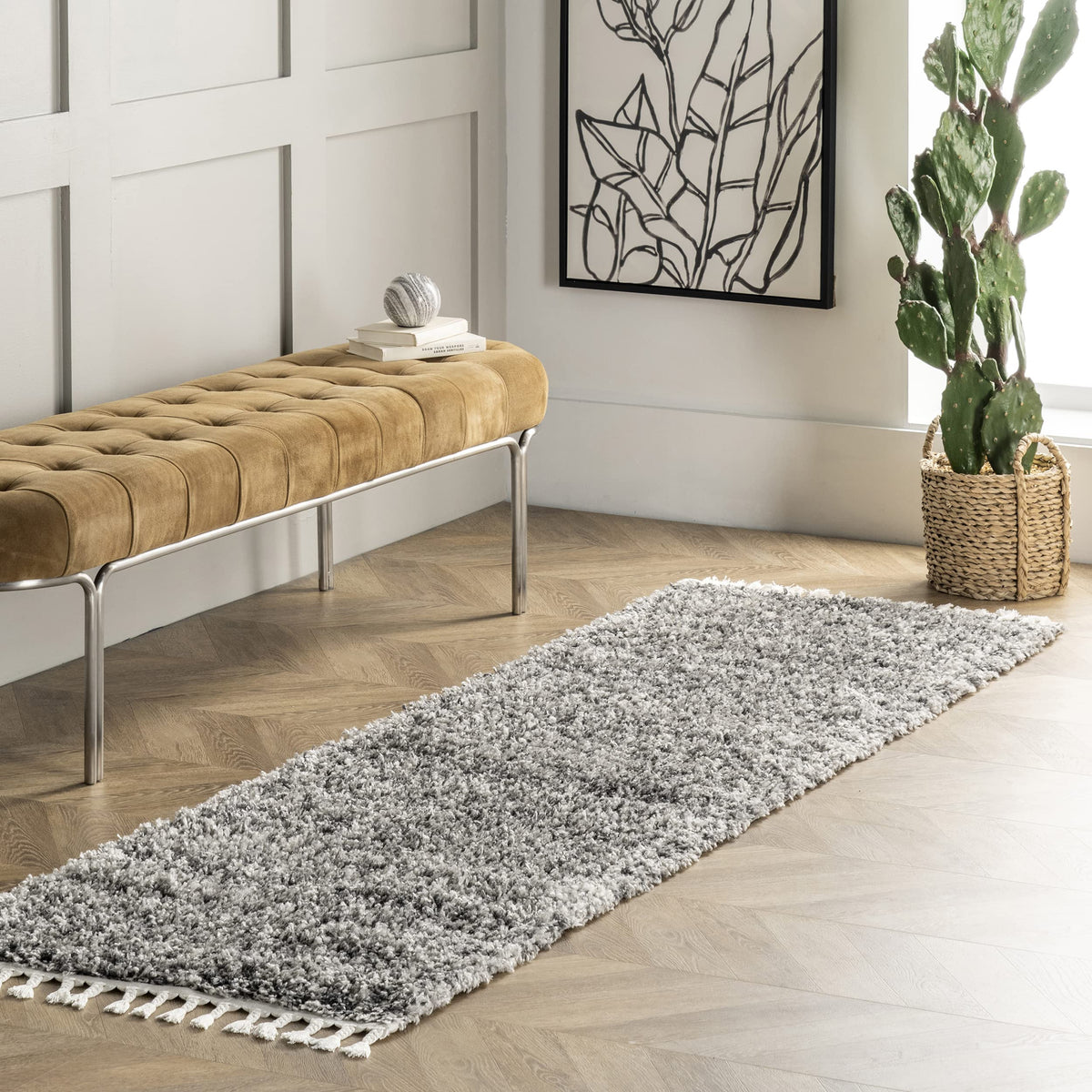 nuLOOM Brooke Shag Tasseled Area Rug - 2x8 Runner Shag Rug Casual Grey/Ivory Rugs for Living Room Bedroom Dining Room Nursery En