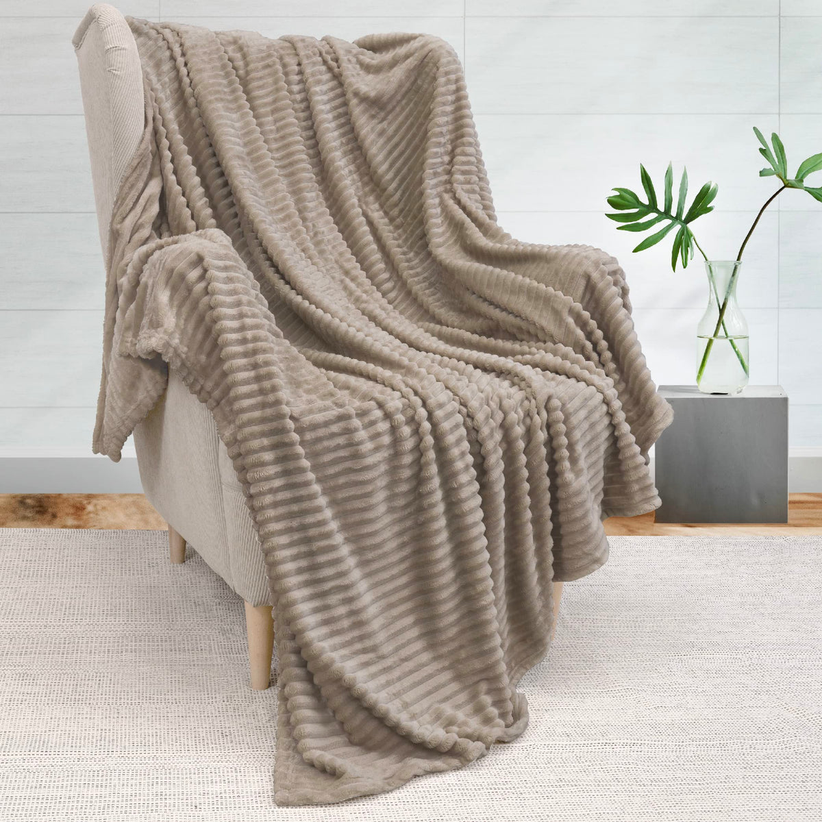 Pavilia Super Soft Fleece Throw Blanket Taupe Tan Camel, Luxury Fuzzy Plush Flannel Throw, Warm Cozy Ribbed Microfiber Blanket F