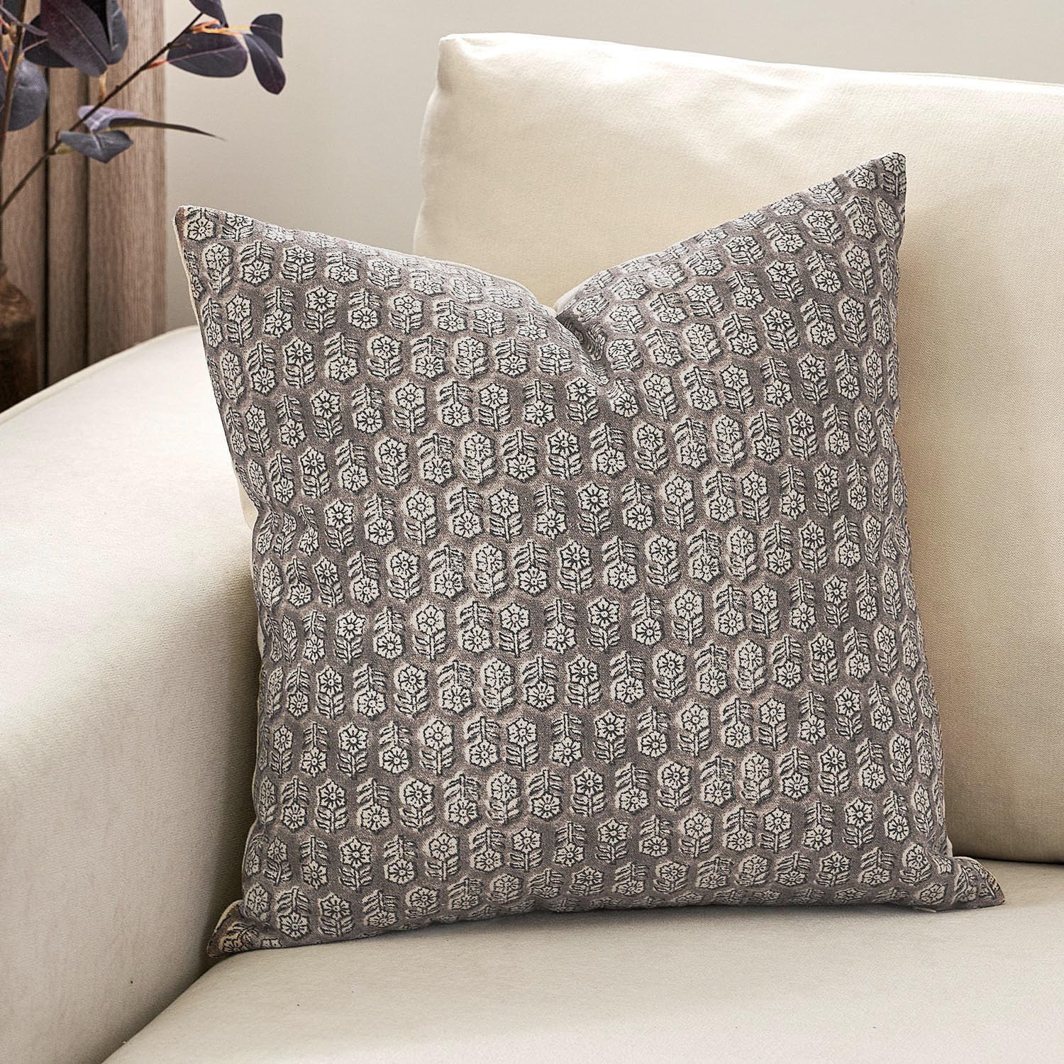 Domvitus Floral Pillow Covers, 18X18 Pillow Cover, Couch Pillows For Living Room, Decorative Farmhouse Accent Block Print Throw