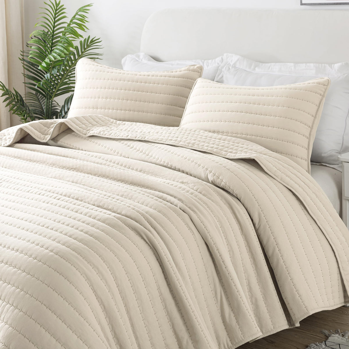 Roaringwild Ivory Twin Size Quilt Bedding Sets With 1 Pillow Sham, Lightweight Soft Bedspread Coverlet, Quilted Blanket Thin Com