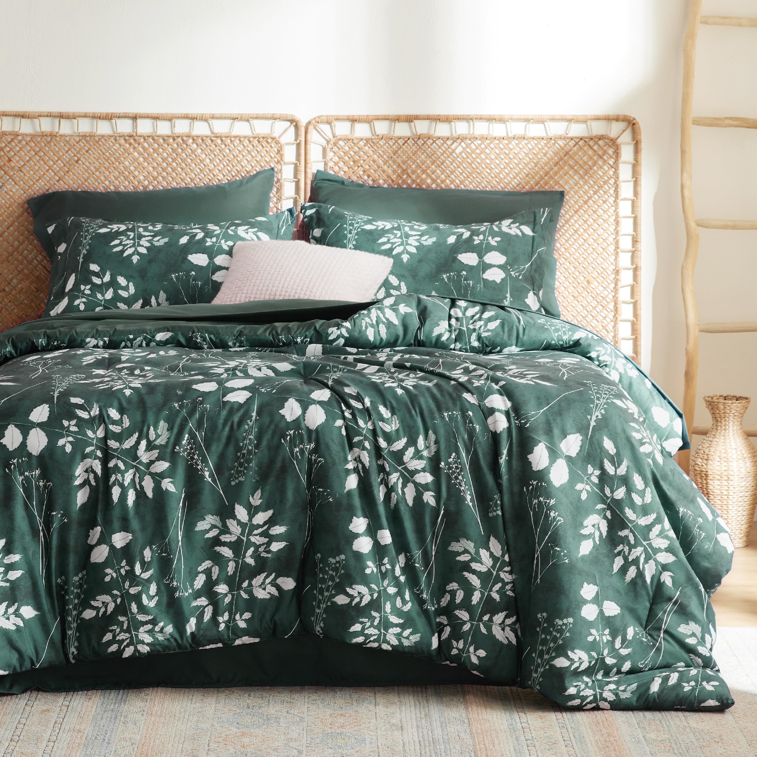 Bedsure Forest Green Twin Comforter Set - 5 Pieces Floral Bedding Sets For College, Extra Long Twin Bed In A Bag With Reversible Botanical Flowers Comforter, Sheets, Pillowcase & Sham