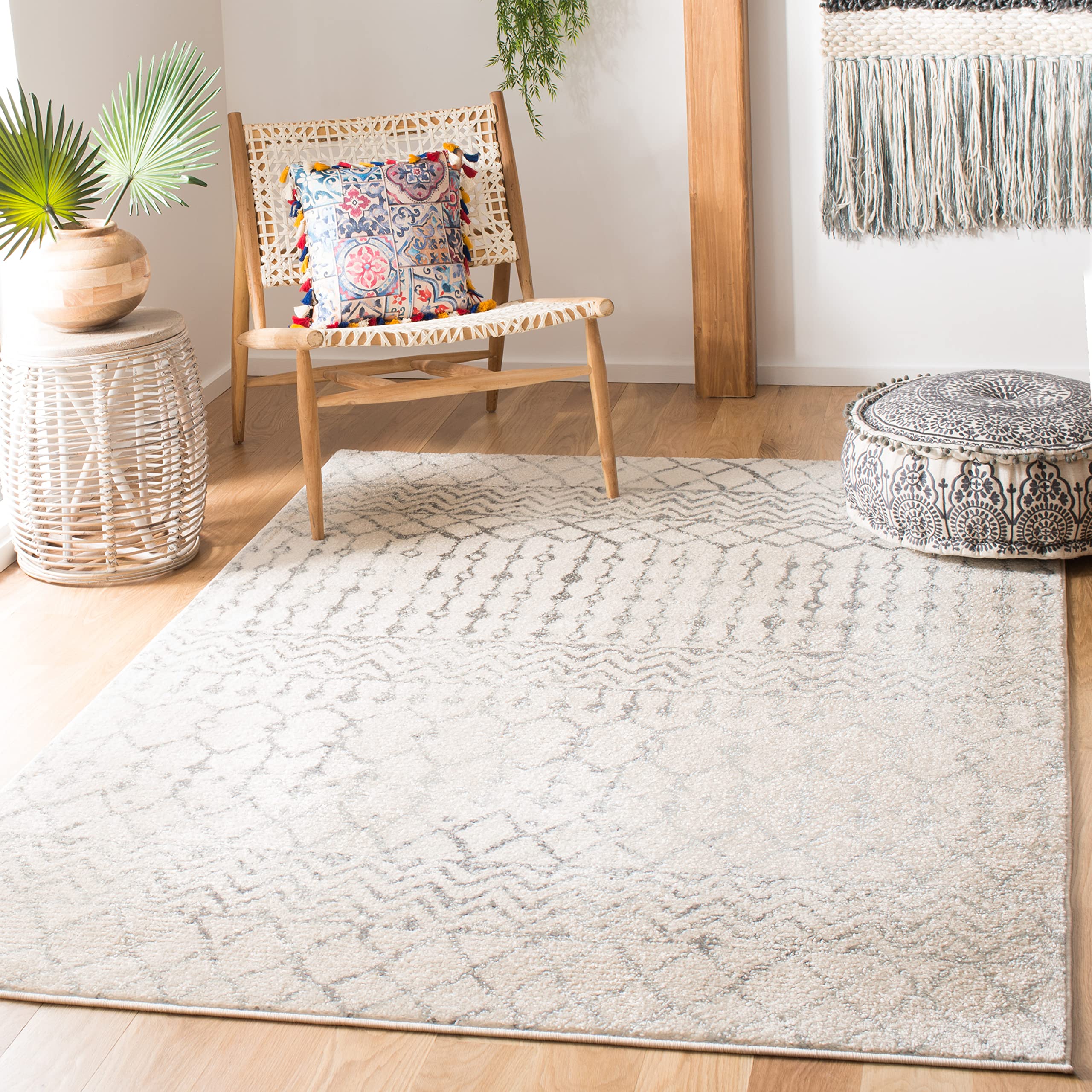 SAFAVIEH Tulum Collection 12 Square Ivory/Grey TUL270A Moroccan Boho Distressed Non-Shedding Area Rug